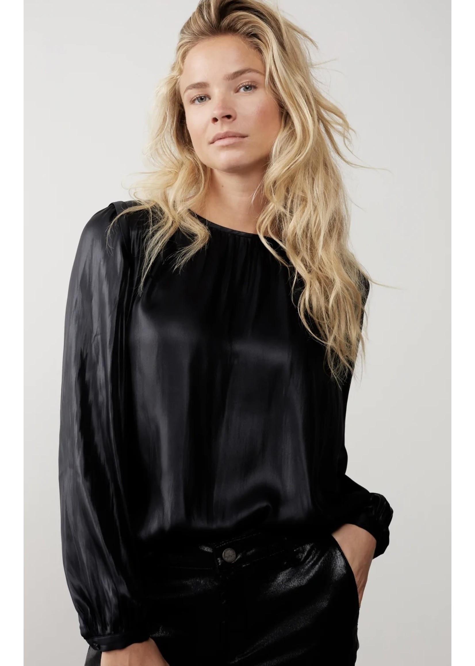 YAYA Yaya - Woven fluid top long sleeves with shoulder detail