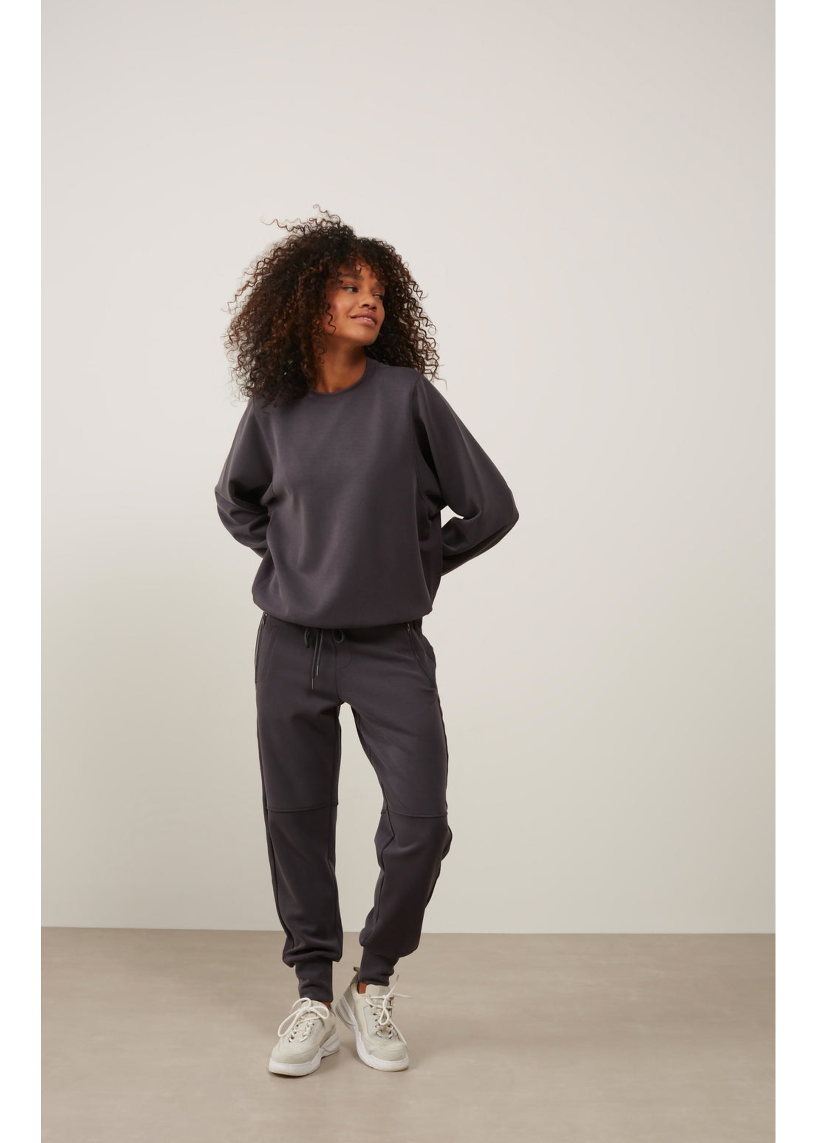 Yaya - Scuba Jogging trousers in a modal blend with zippers
