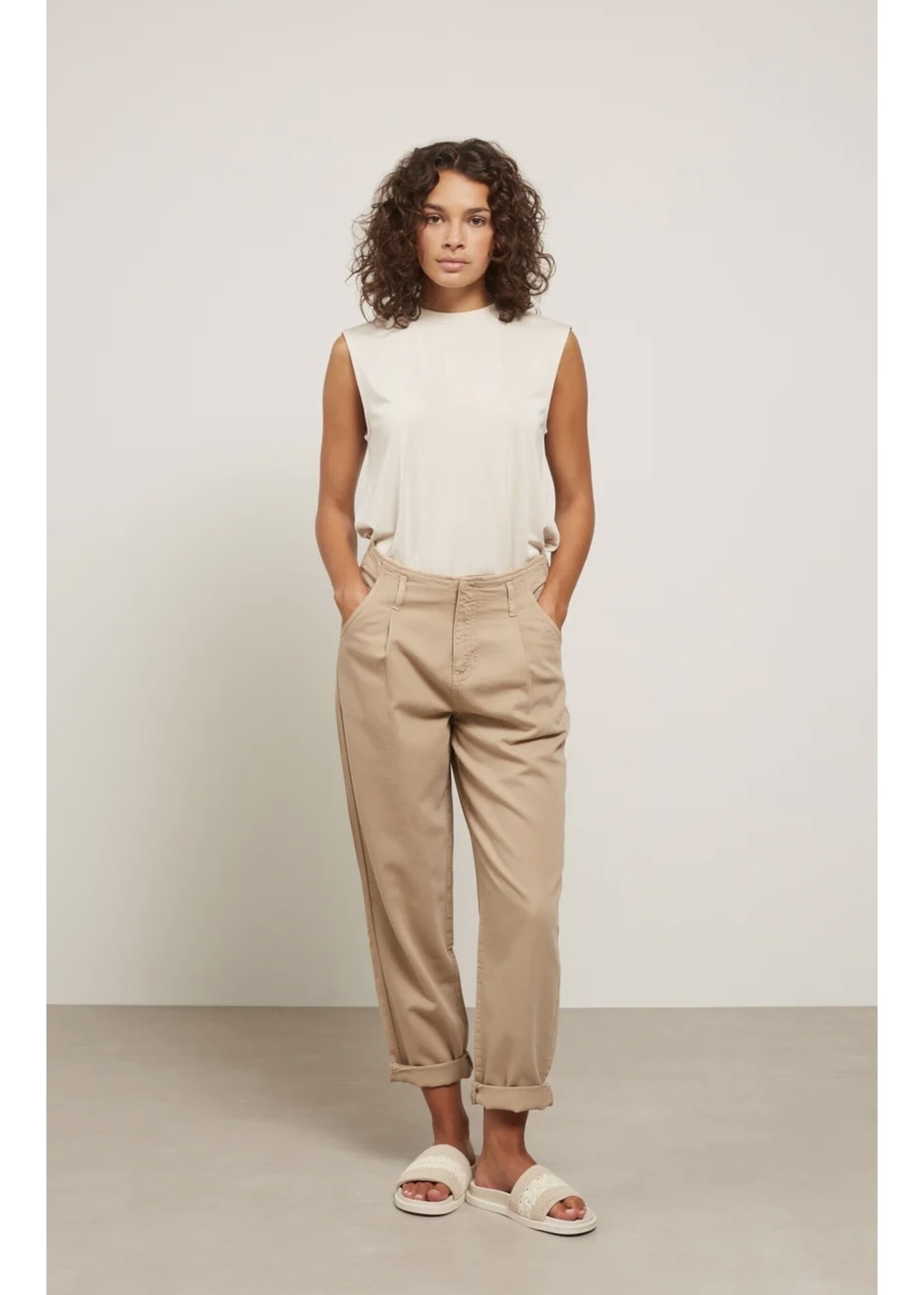 YAYA Yaya - Sleeveless top with Knotted Back