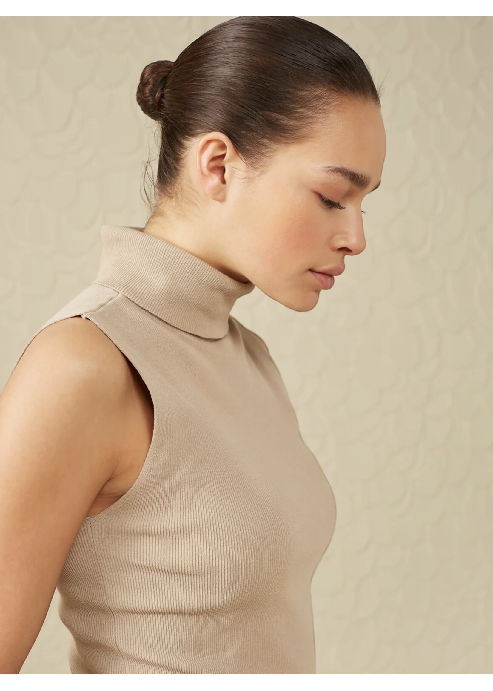 YAYA Yaya - Sleeveless High Neckline Sweater