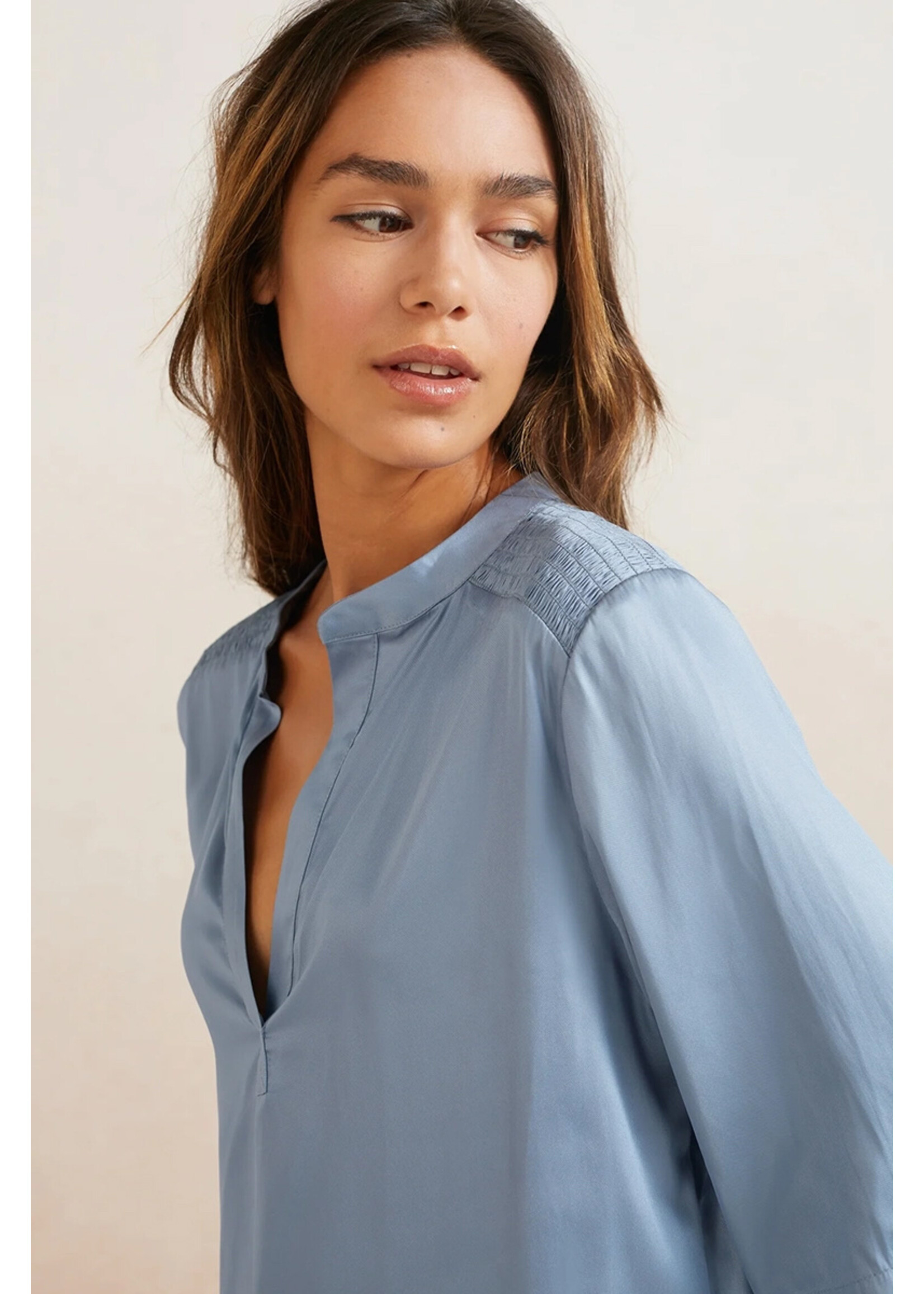 YAYA YAYA - Satin V- Neck Top with Smock