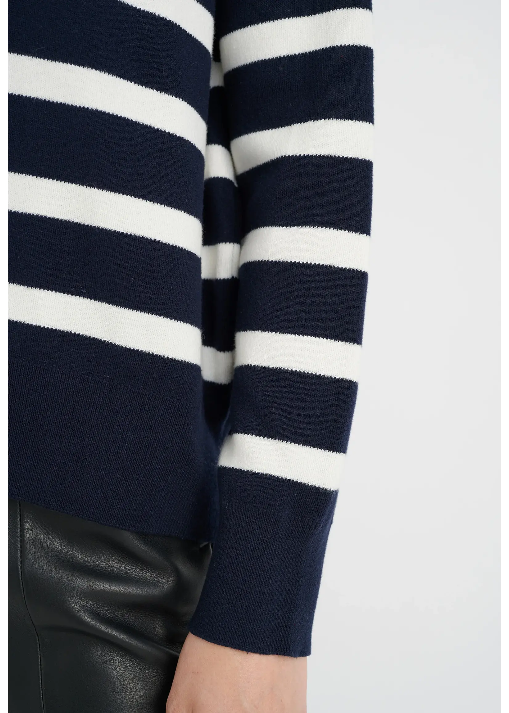 In Wear In Wear - Tenley Turleneck Pullover