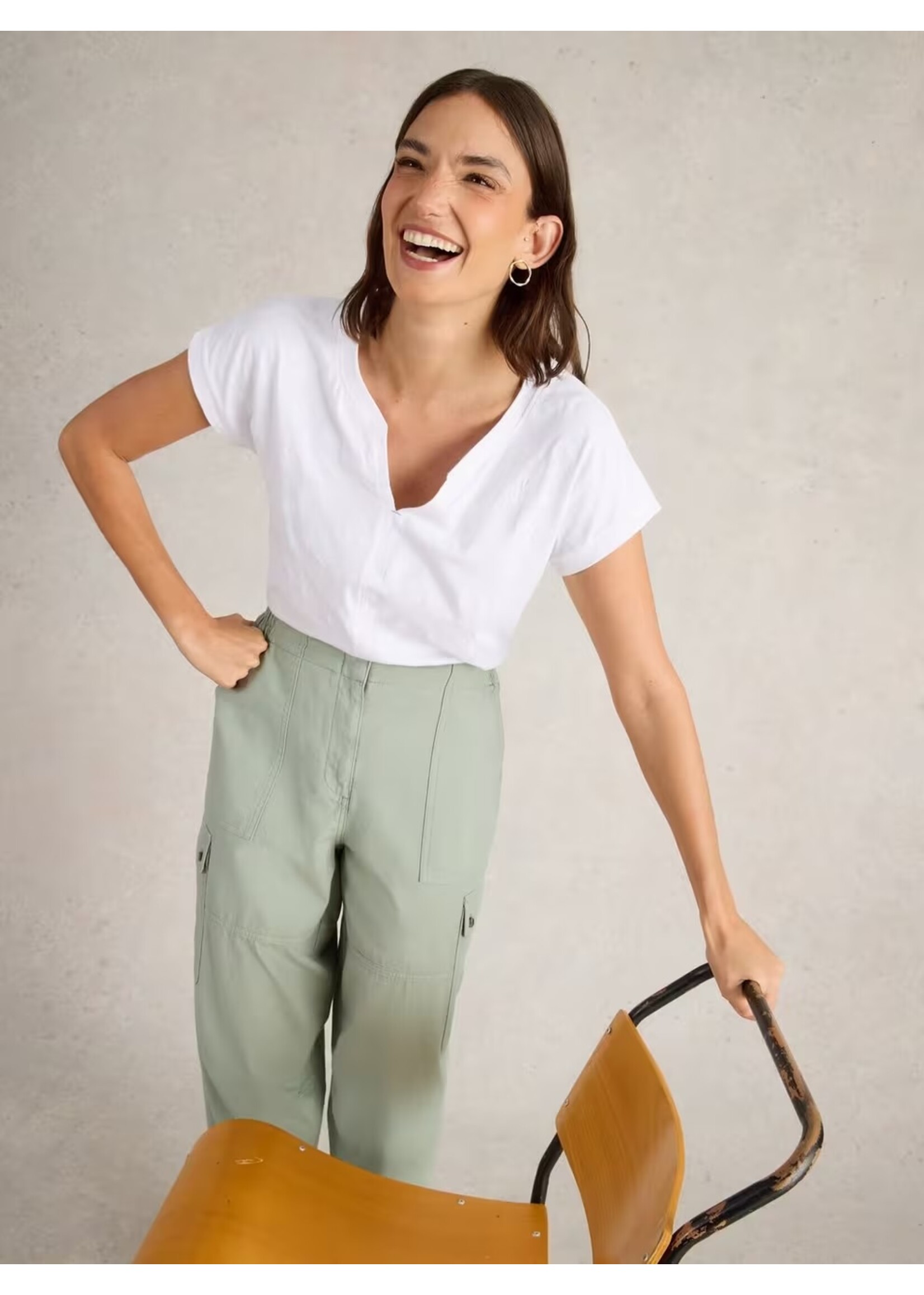 White Stuff Femme White Stuff - Nelly Notch Embroidered Tee