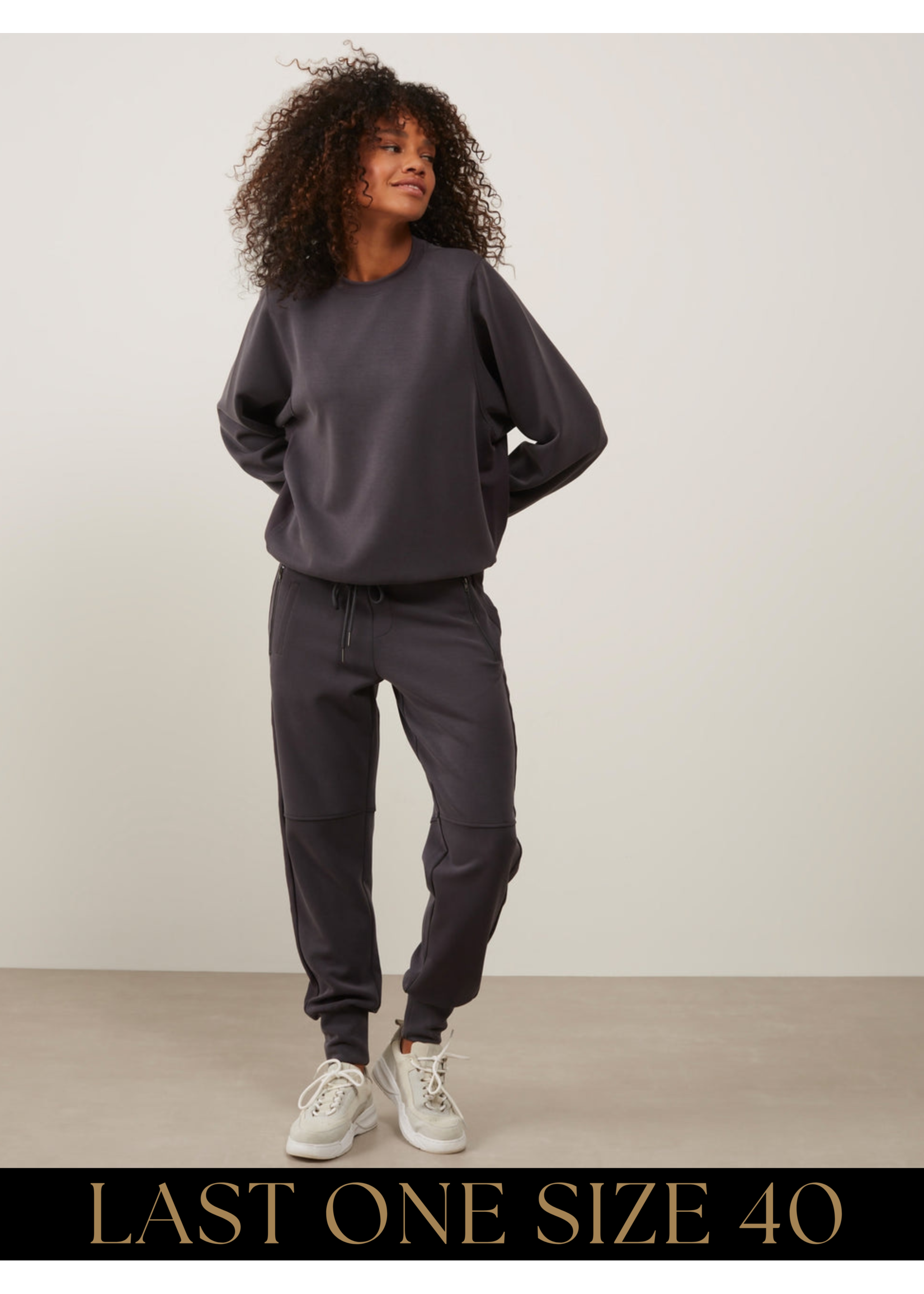 YAYA Yaya - Scuba Jogging trousers in a modal blend with zippers