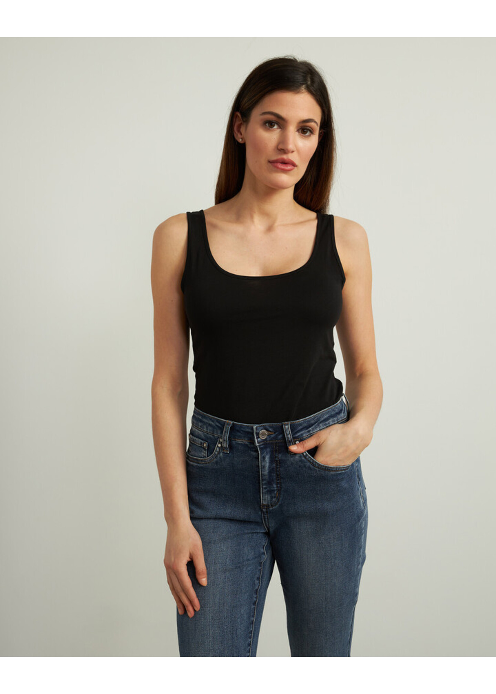 Joseph Ribkoff Joseph Ribkoff - Cropped Cuffed Jeans Style 213942S25