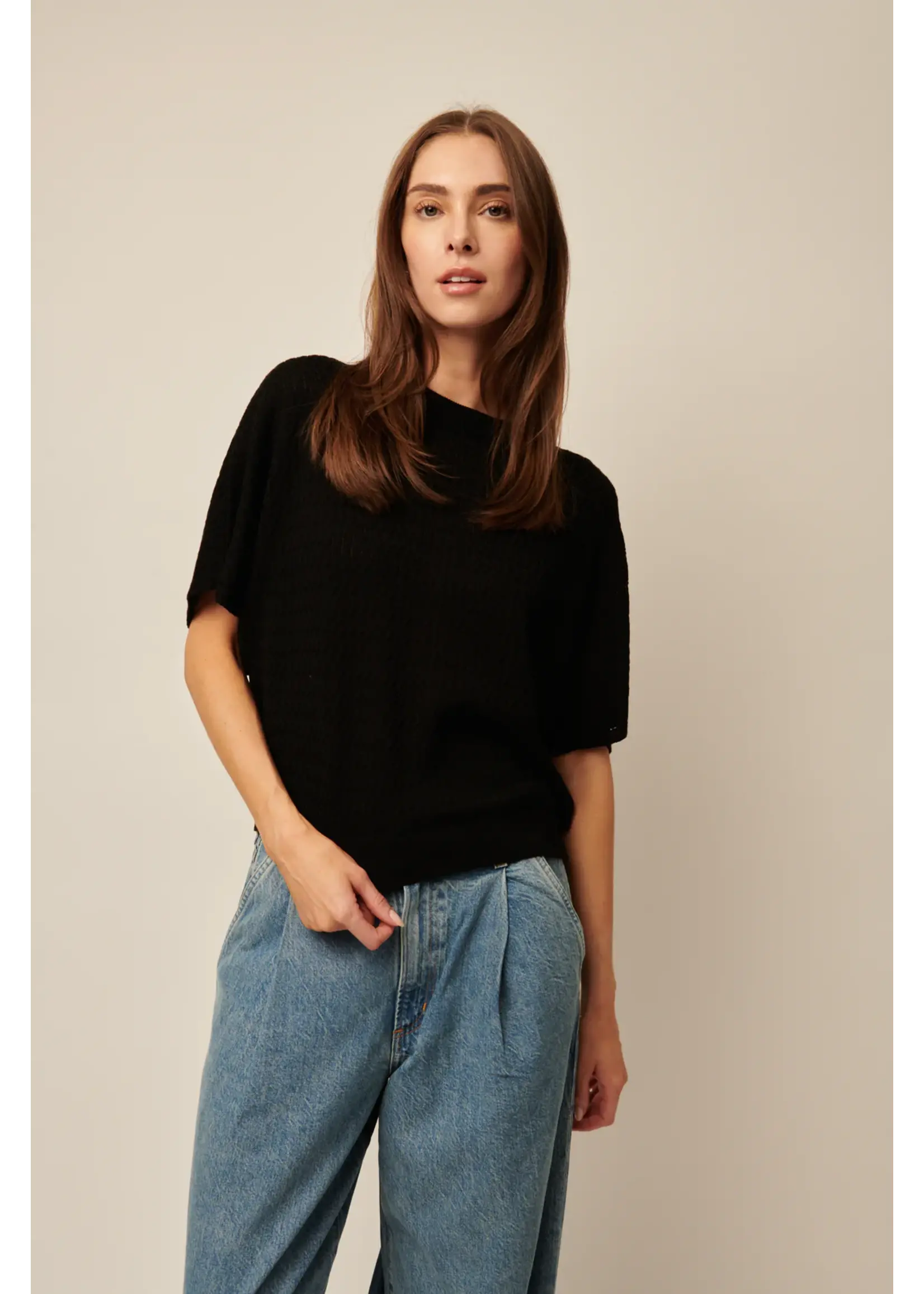 Line the Label Line - Odette