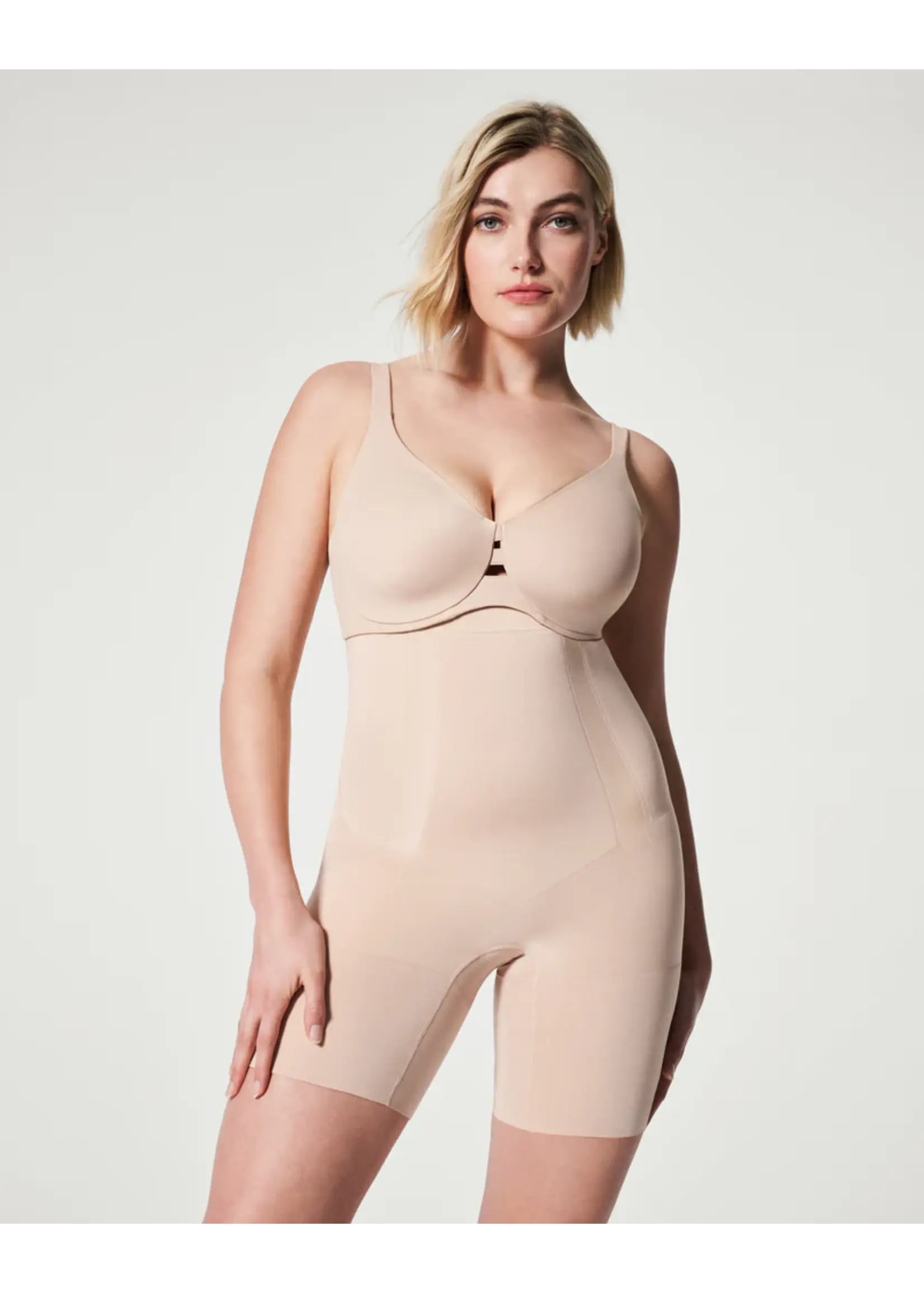 Spanx Spanx - High-Waisted Mid-Thigh Short