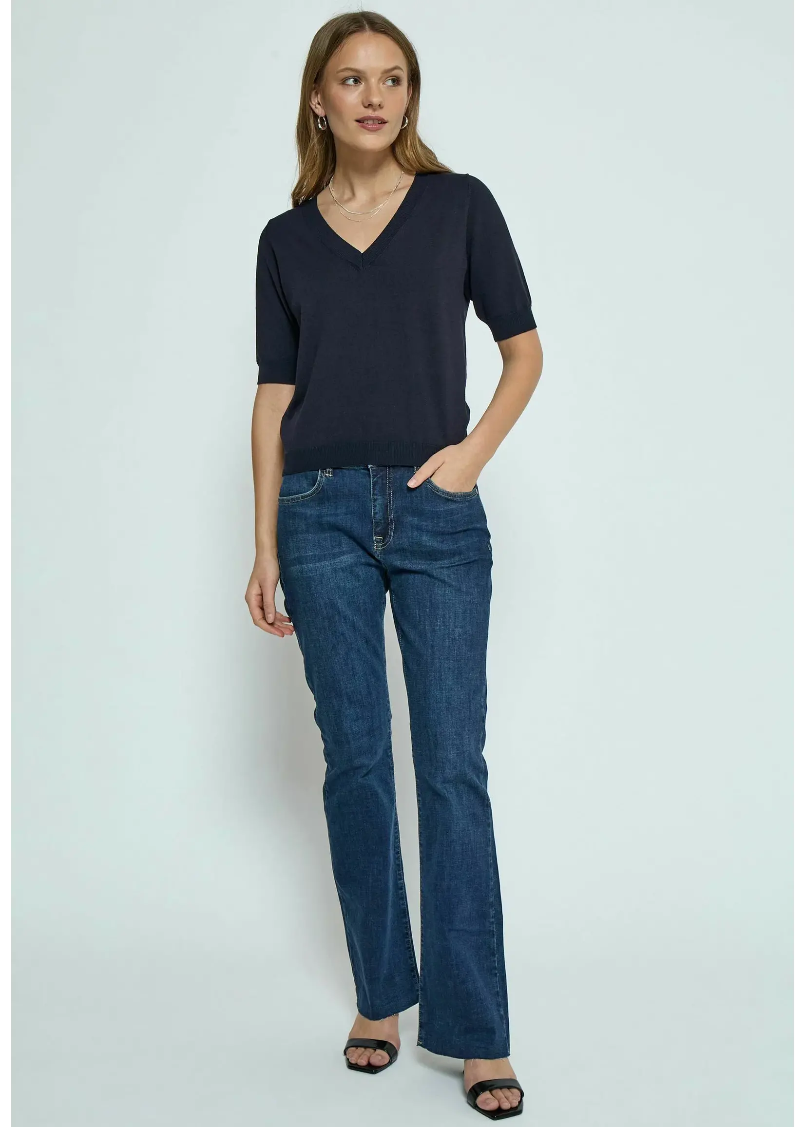 Minus Minus - Milla V-neck Knit Tee