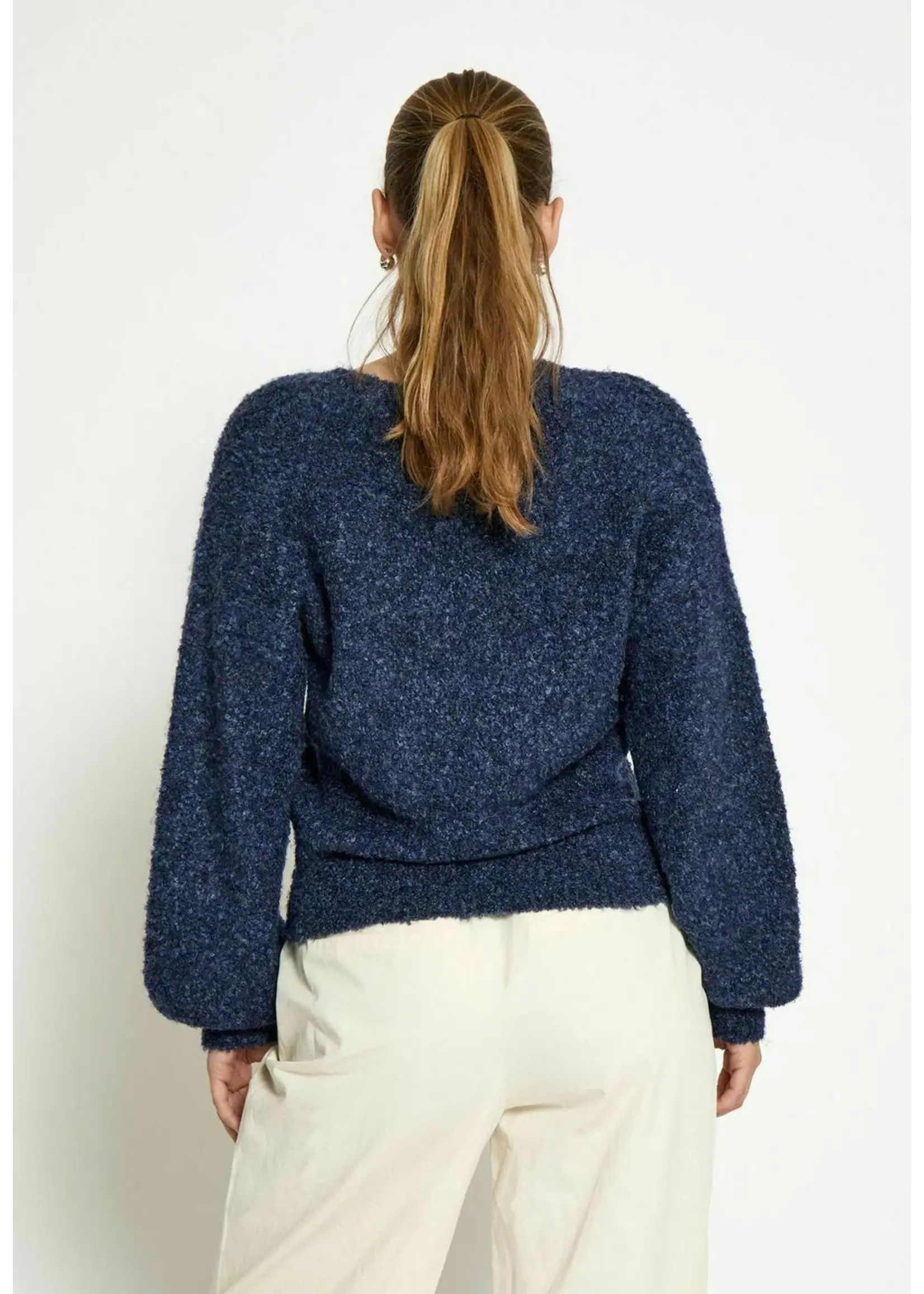 Minus Minus - Jennie V-neck GRS Knit Pullover