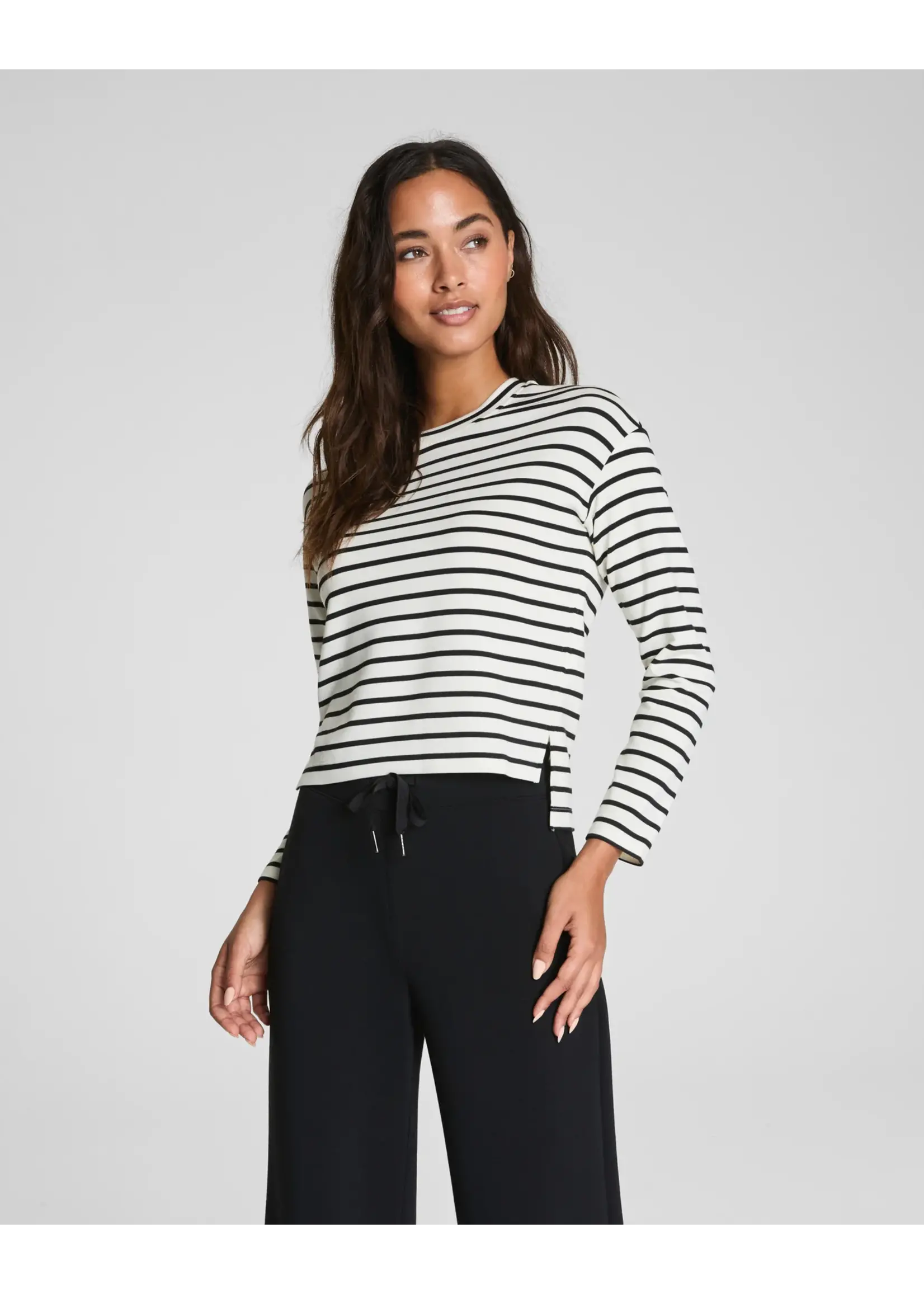 Spanx Spanx - Air Essentials Long-Sleeve Side Slit Top