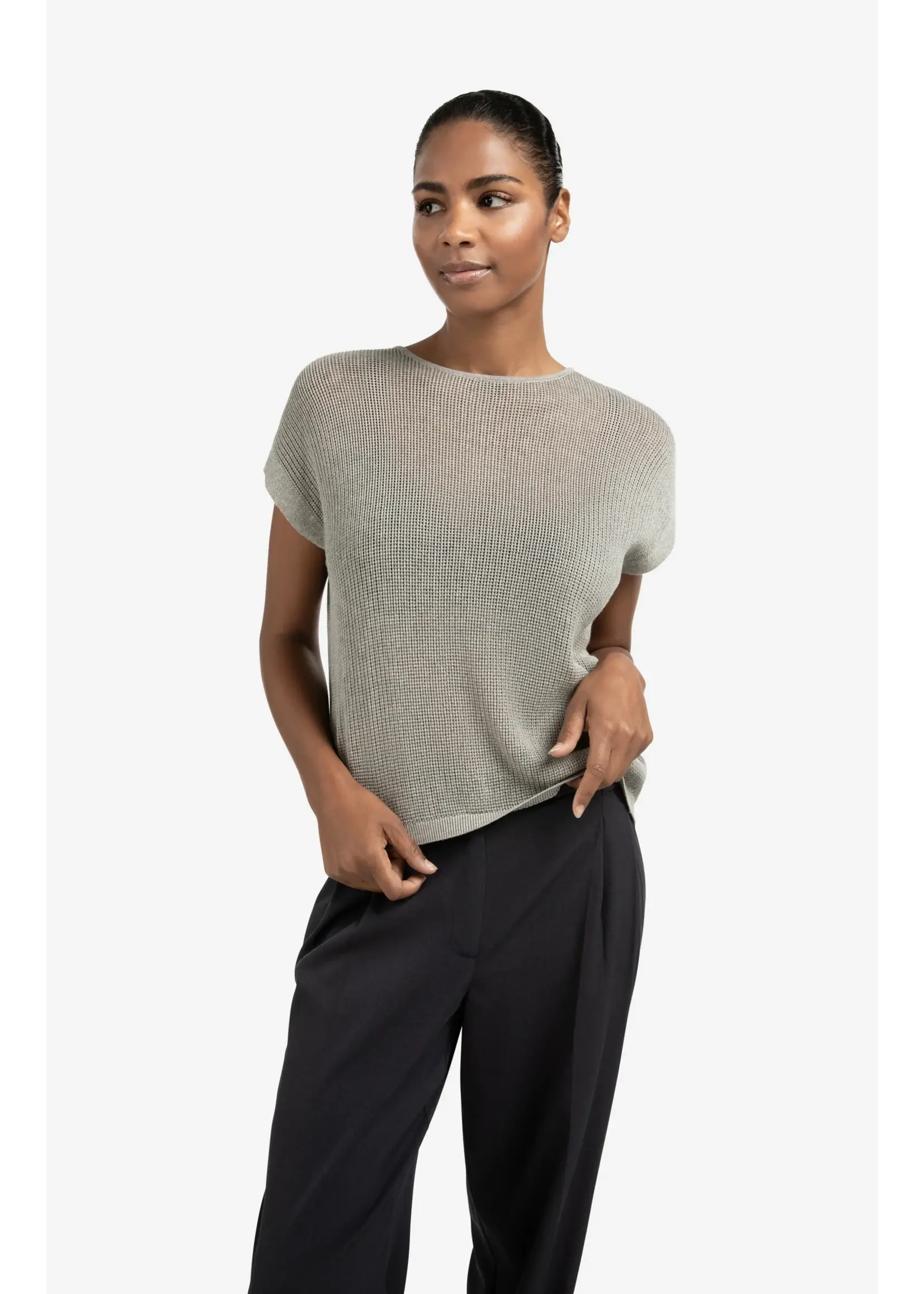 YAYA Yaya - Sleeveless Sweater With Back Button Detail