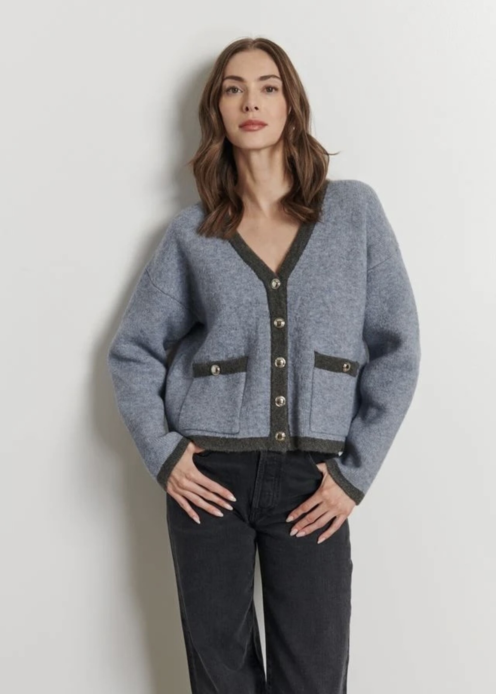 Line the Label Line - Pia