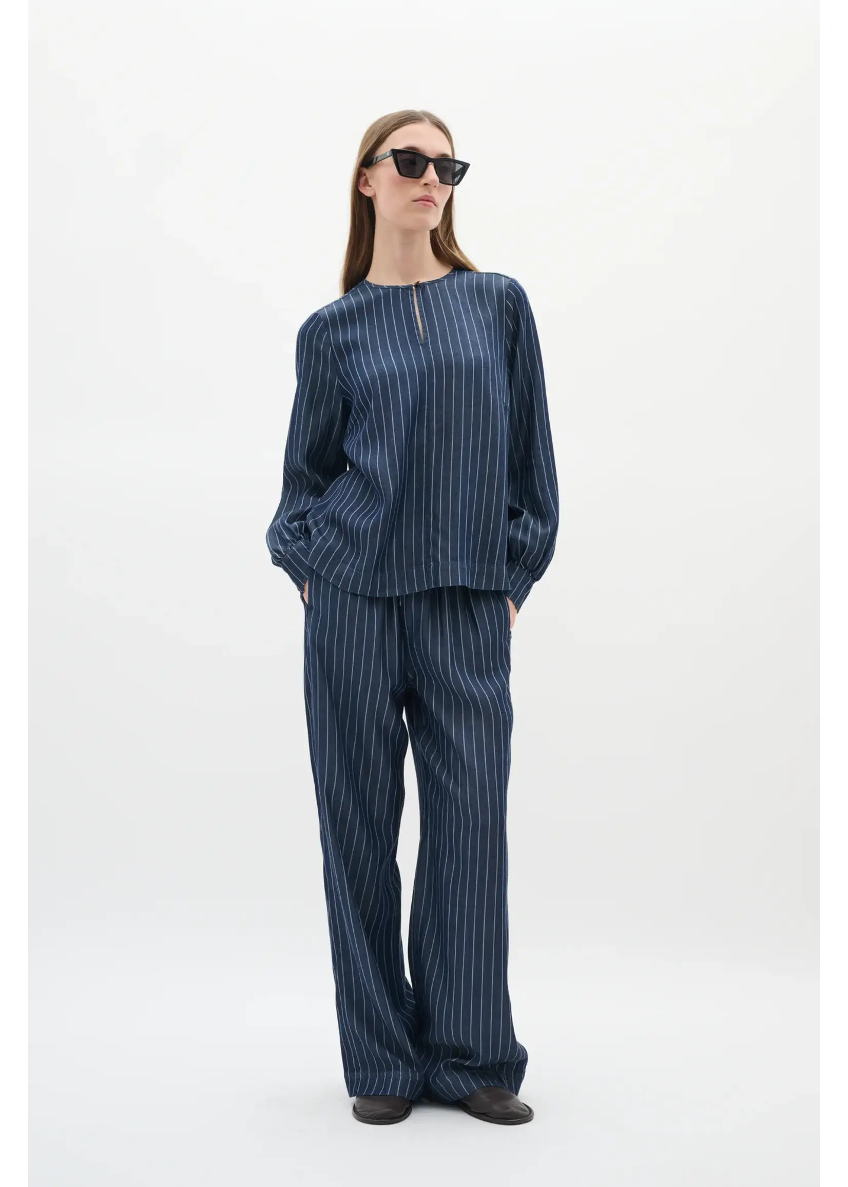 In Wear In Wear - Nadie pull on pant