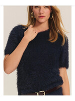 Velvet Velvet -Kit  Feather Yarn Sweater