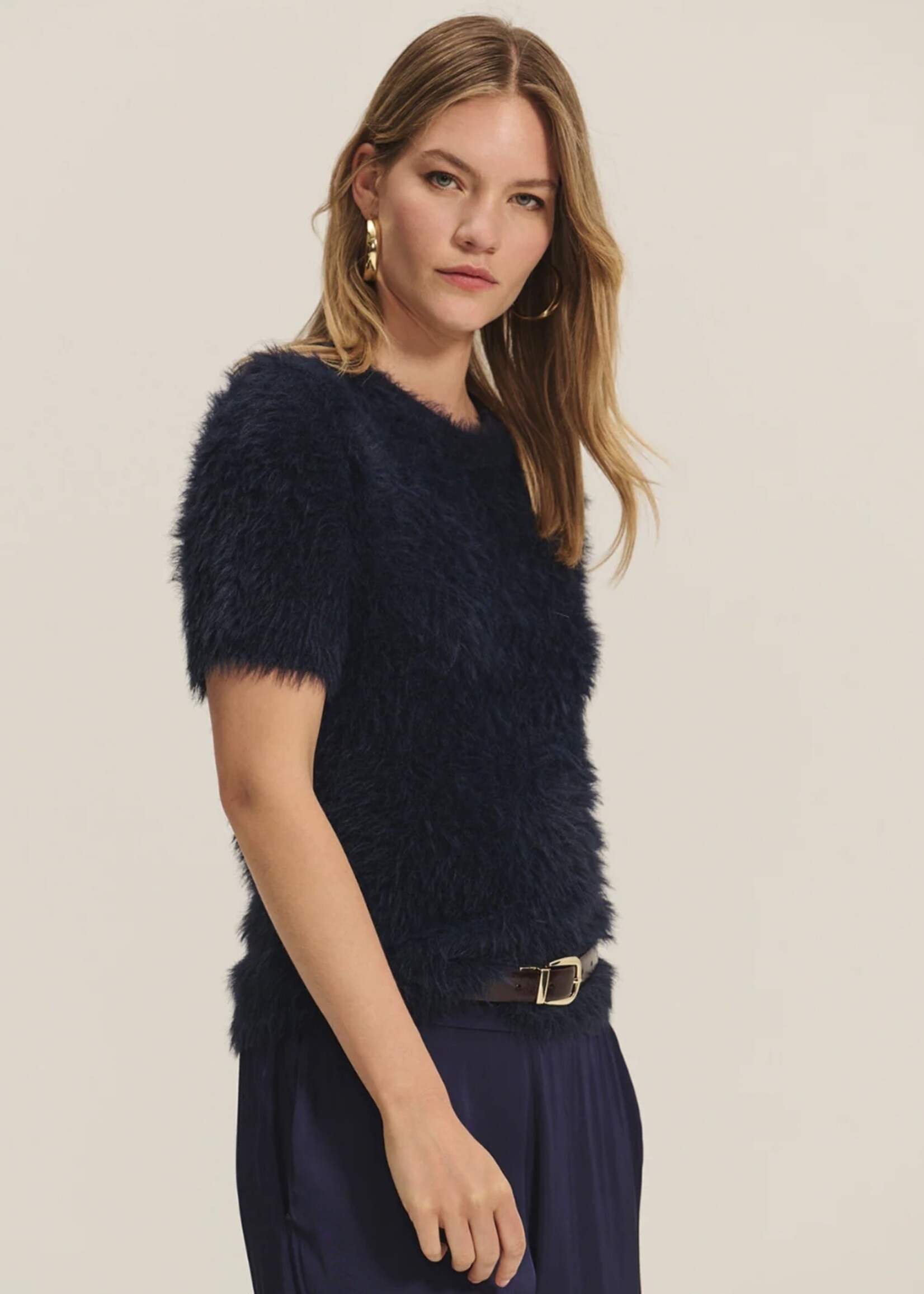 Velvet Velvet - Kit Feather Yarn Sweater