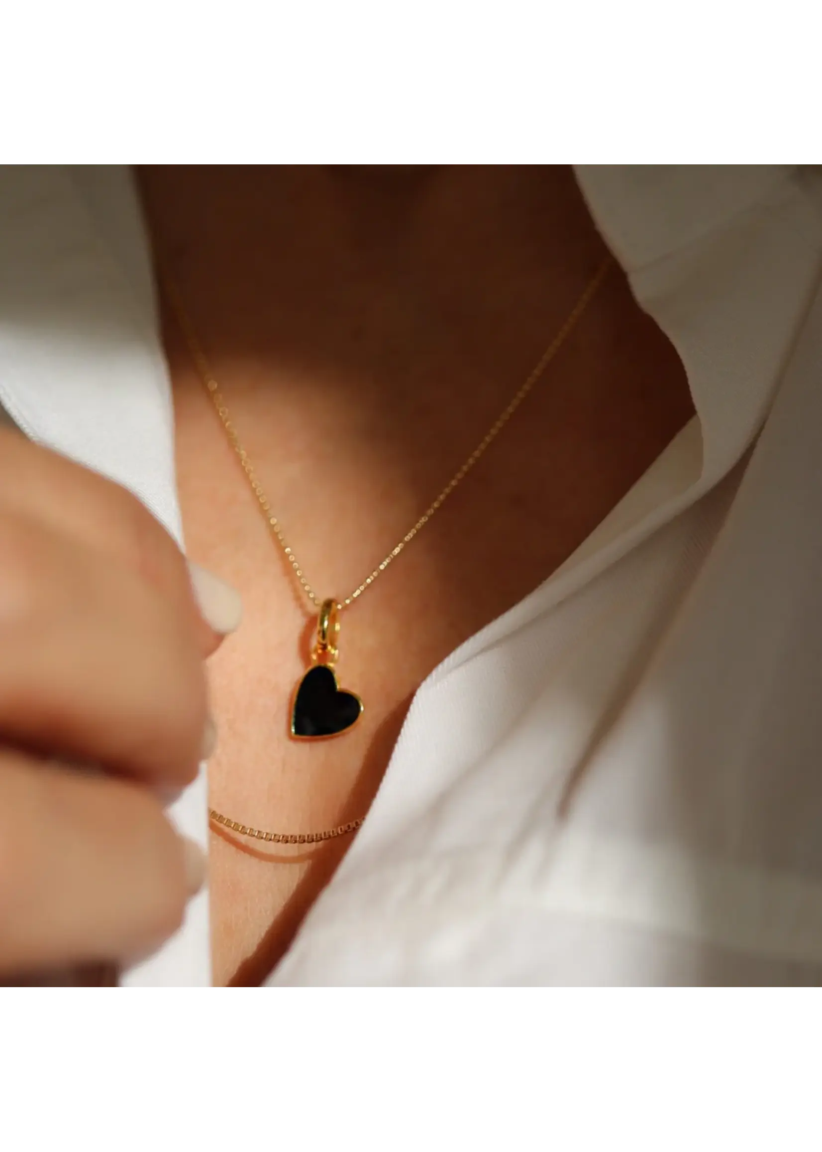 Lolo Lolo - Enamel Heart Necklace