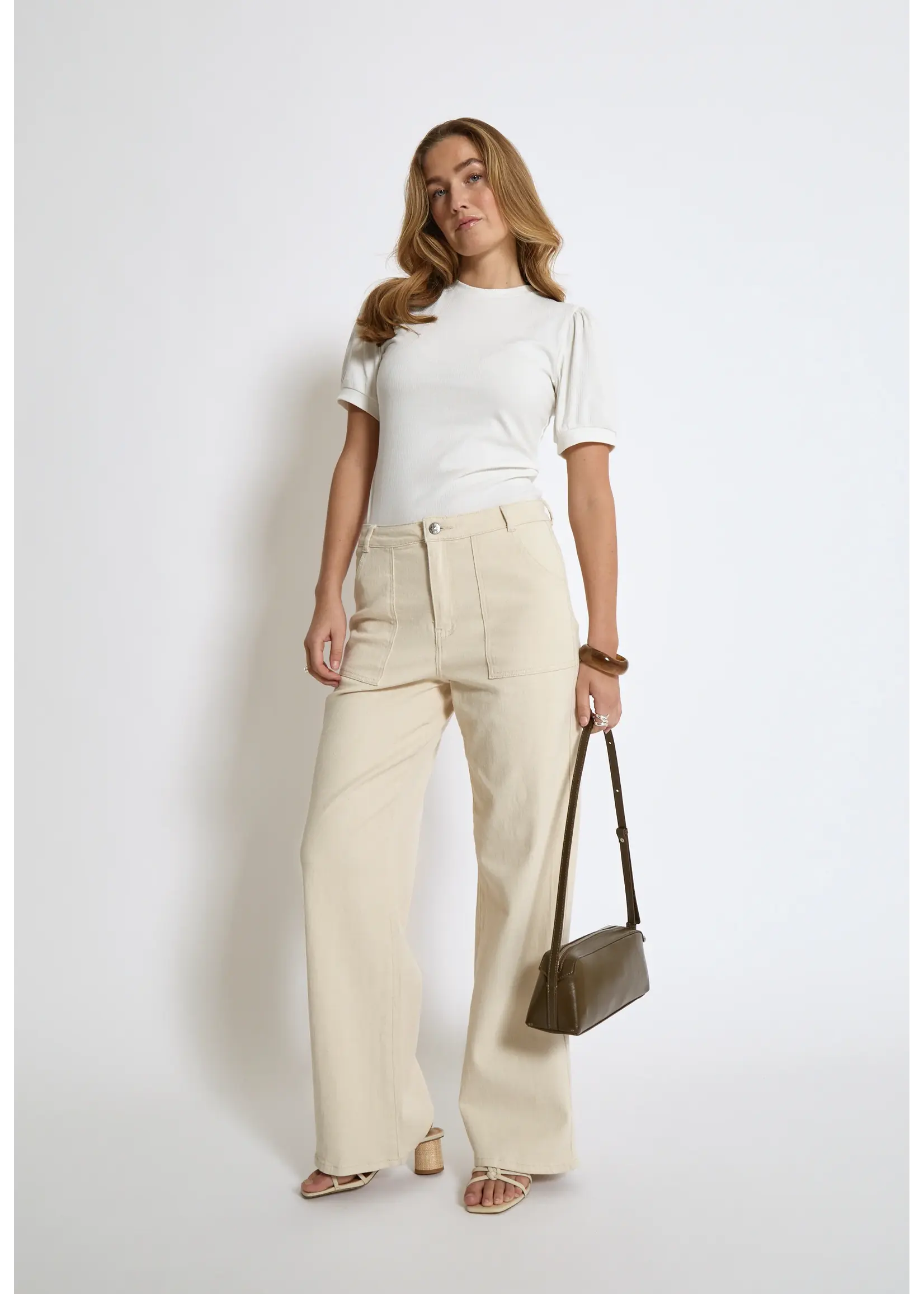 Minus Minus - Johanna Tee