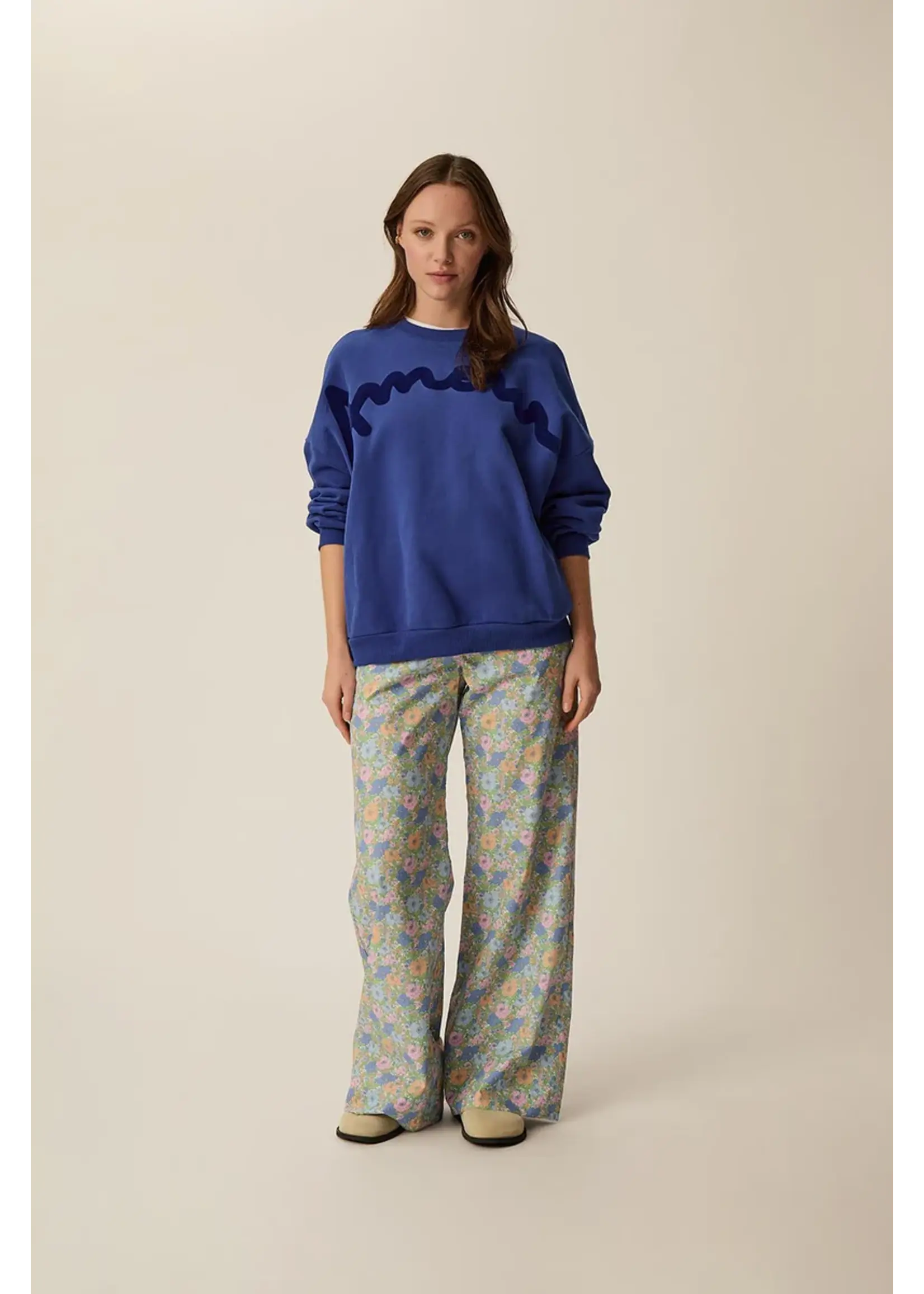 Des Petits Hauts Des Petits Hauts - June