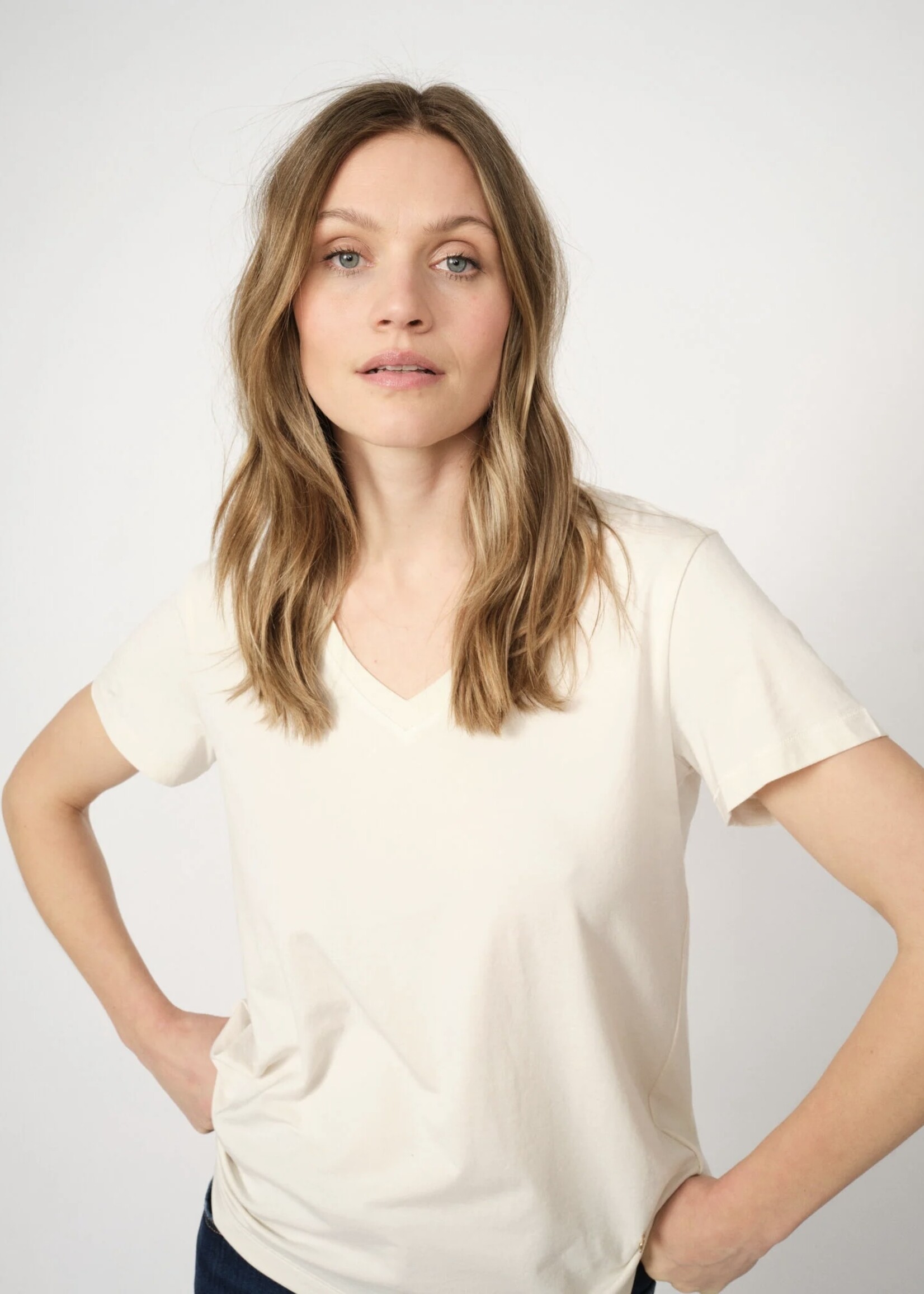 Mos Mosh Mos Mosh - Dala V-SS Basic Tee