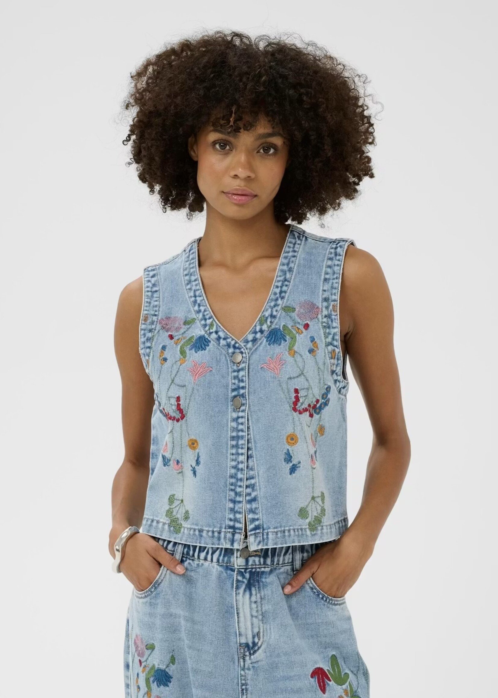 Culture Culture - Tiala Aniceta Embroidery Vest