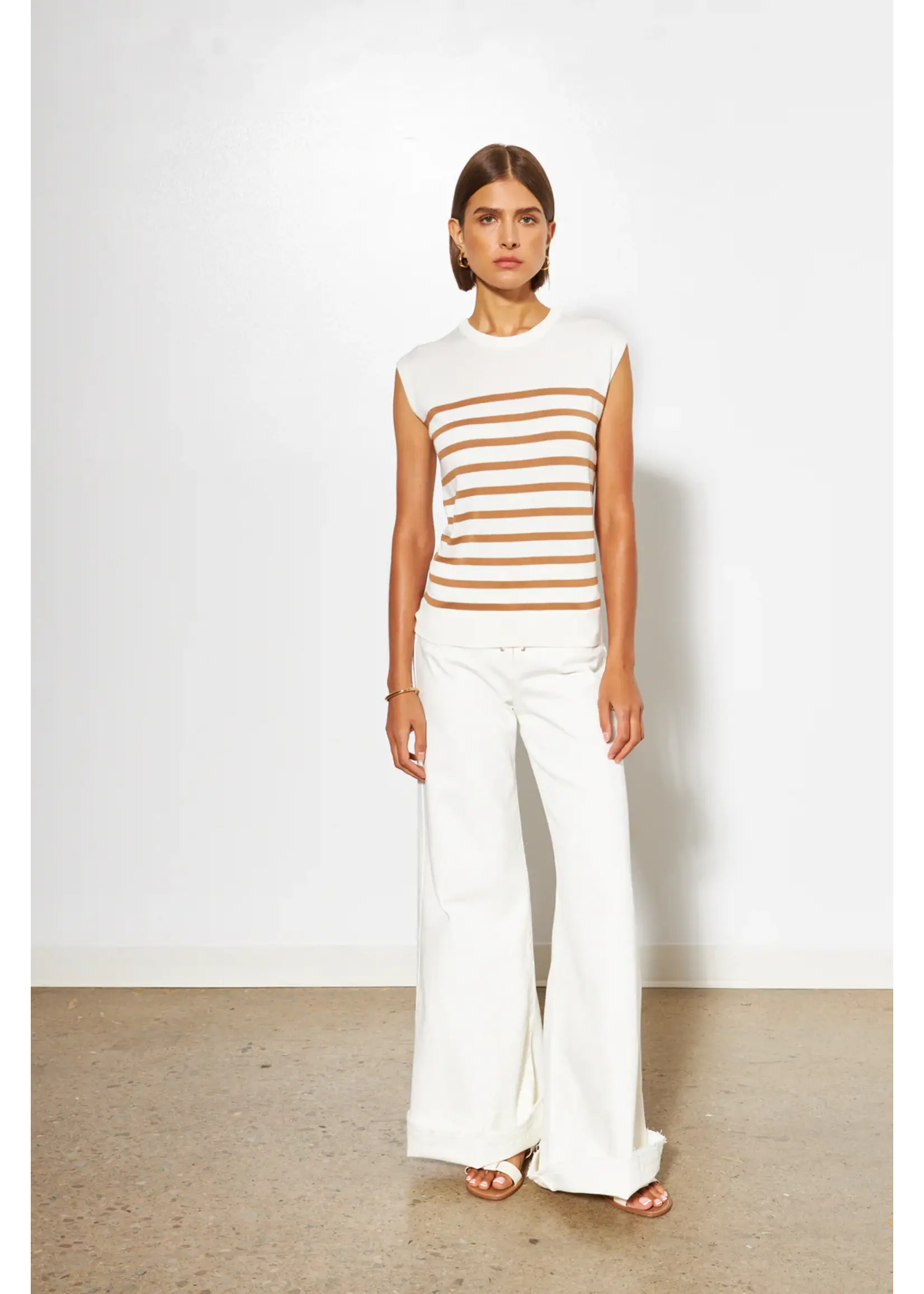 Line the Label Line - Caro