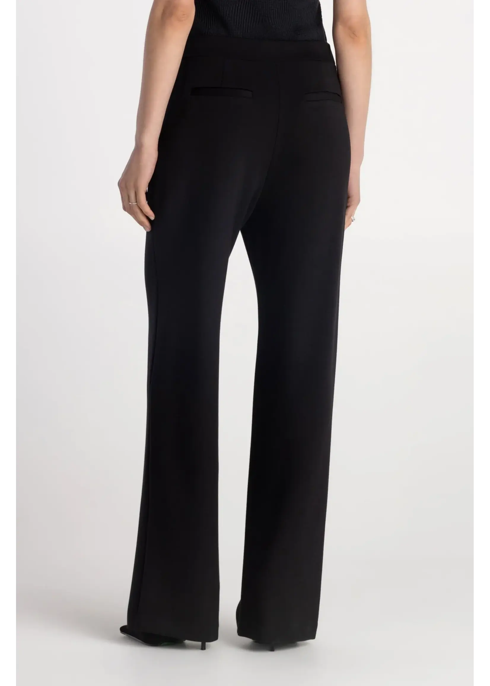 Pure & Simple Pure & Simple - Emma Pant