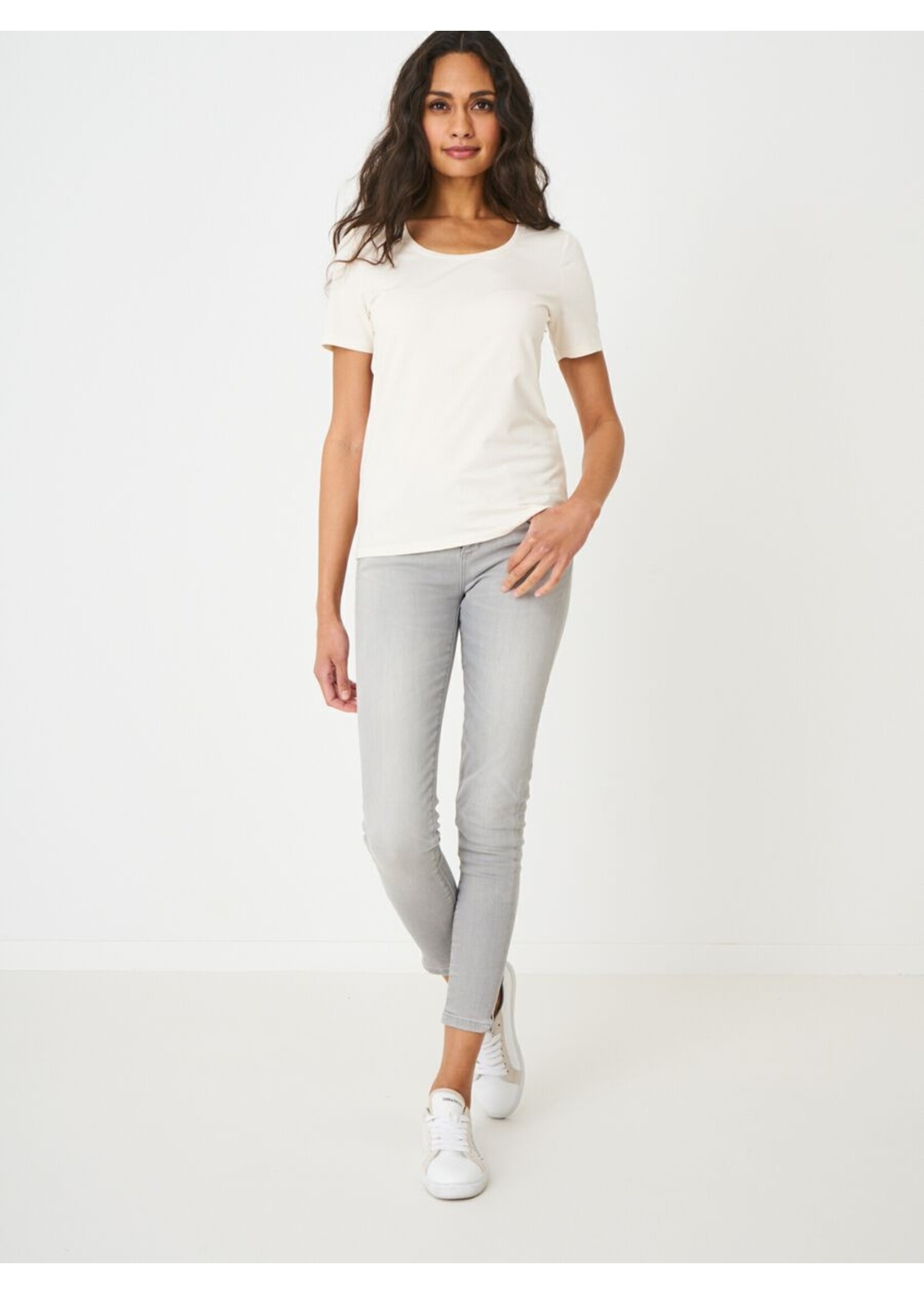 Repeat Repeat - Basic Cotton Crew Neck T-shirt