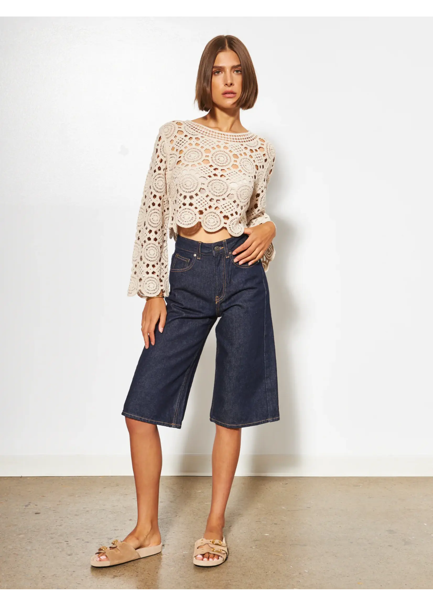 Line the Label - Romie