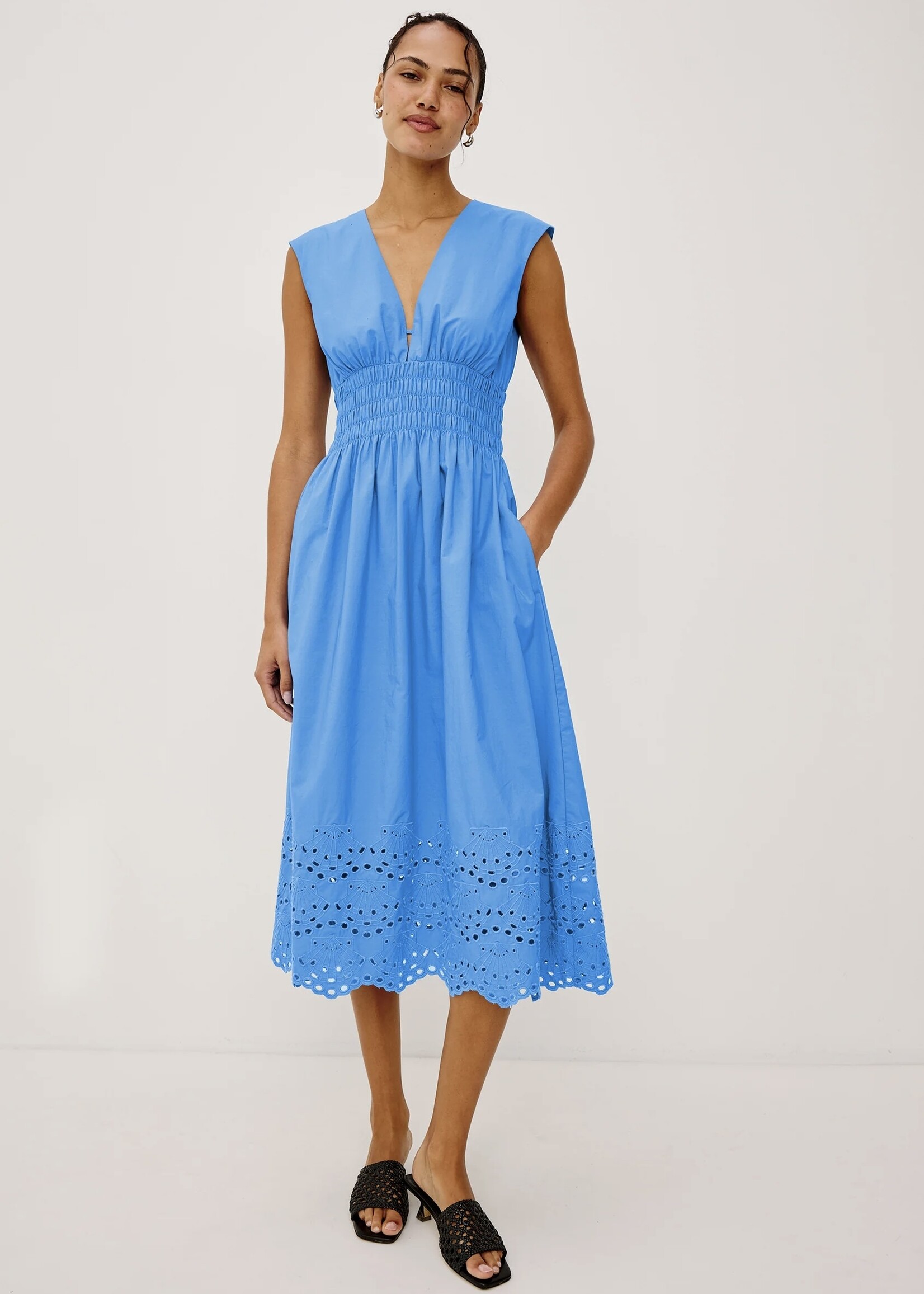 Rails Rails - Roxanne