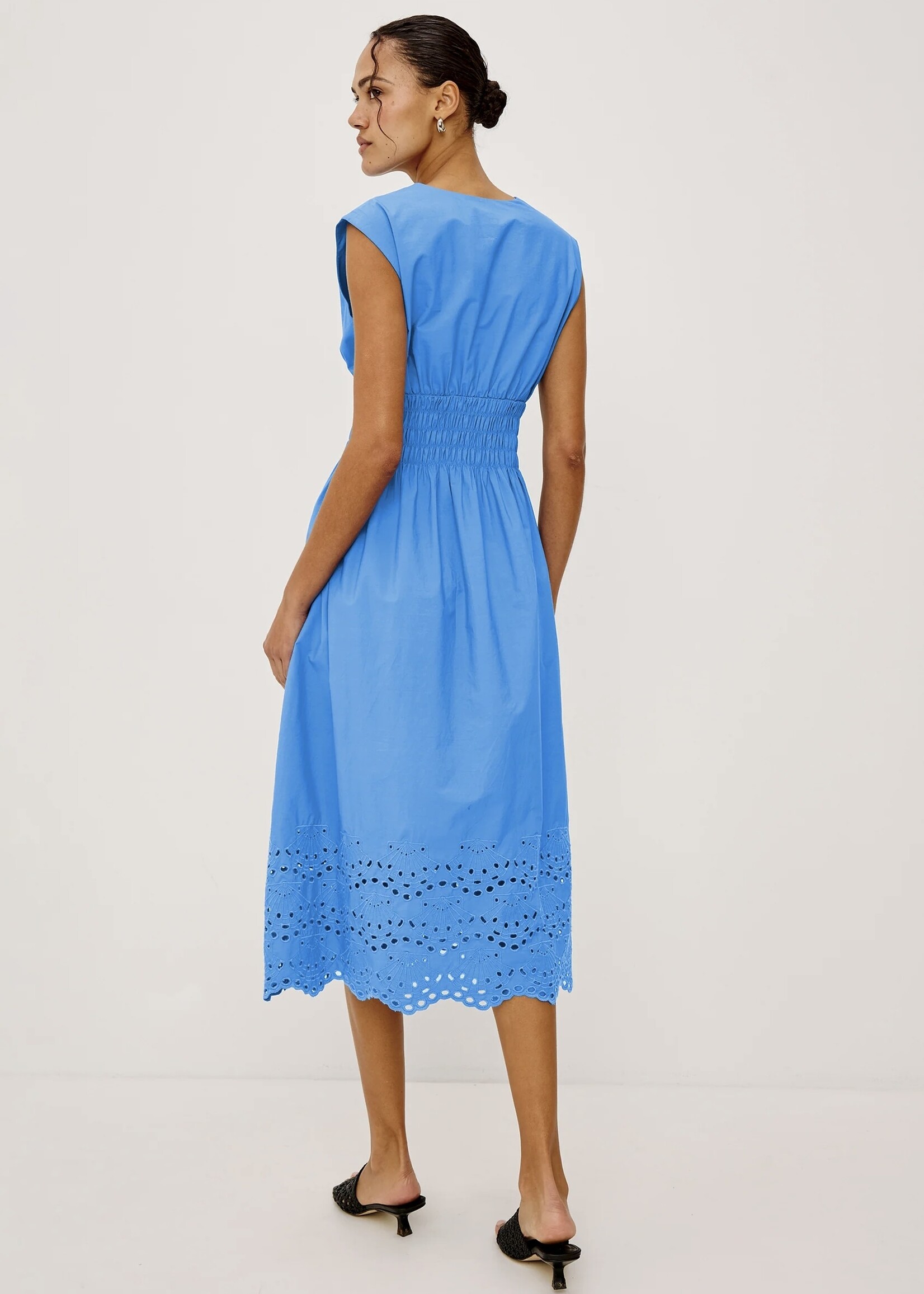 Rails Rails - Roxanne