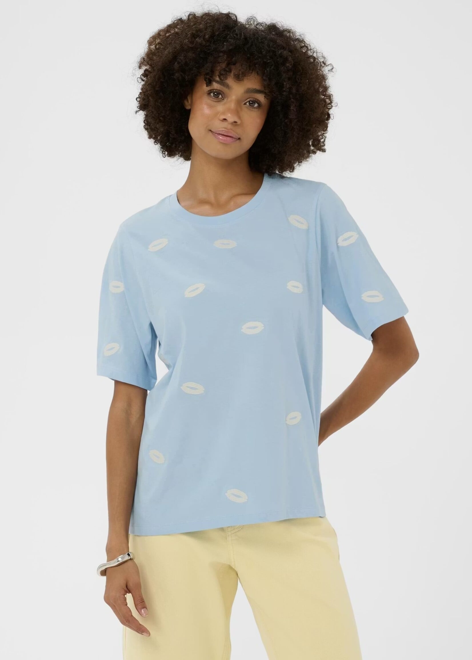 Culture Culture - CUkissy T-shirt