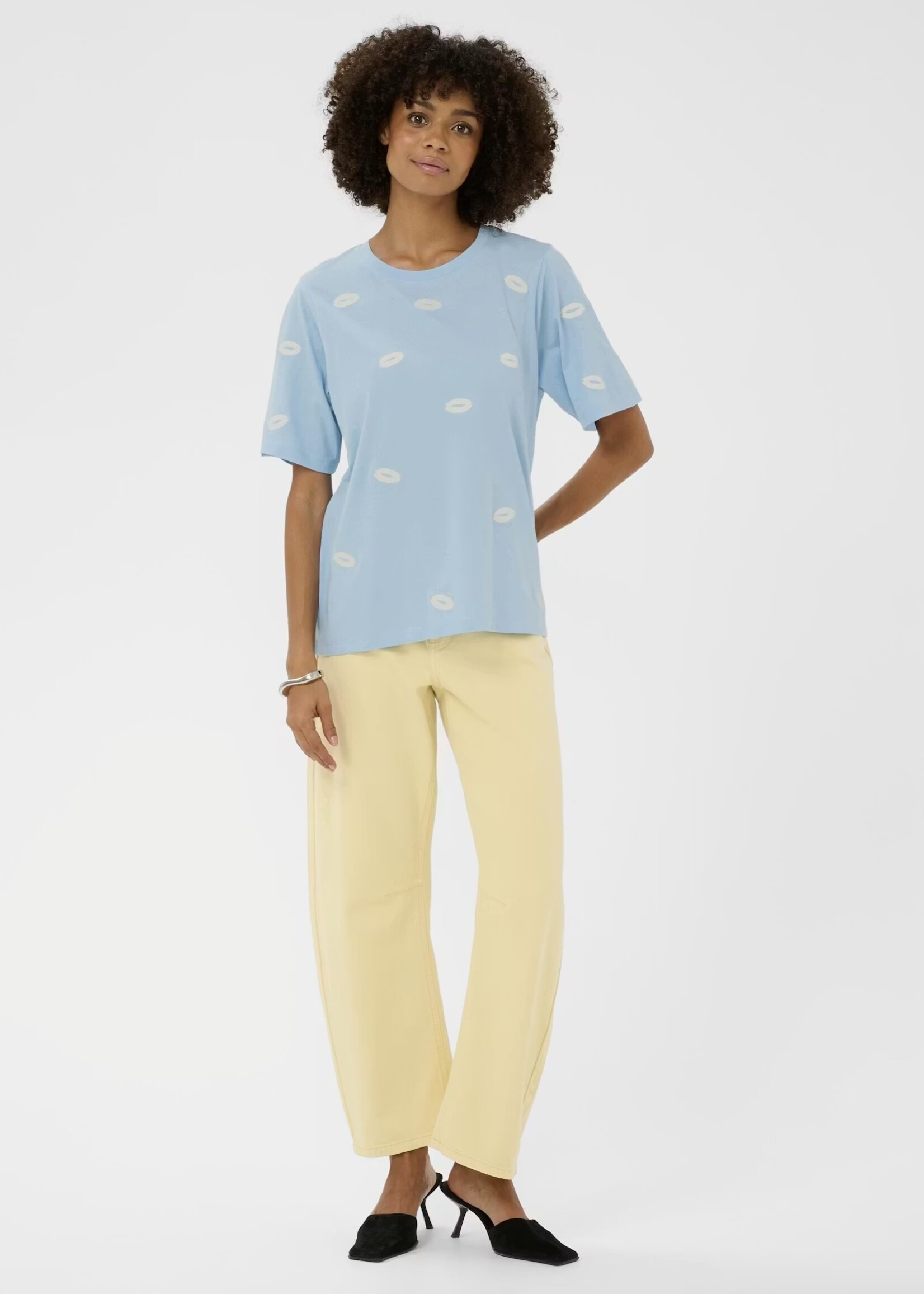 Culture Culture - CUkissy T-shirt