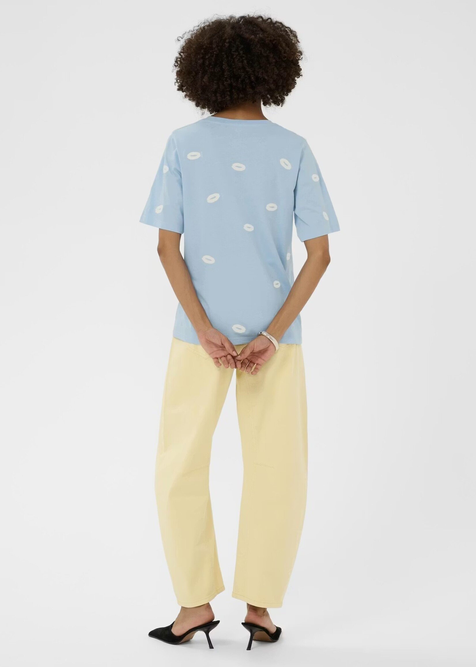 Culture Culture - CUkissy T-shirt