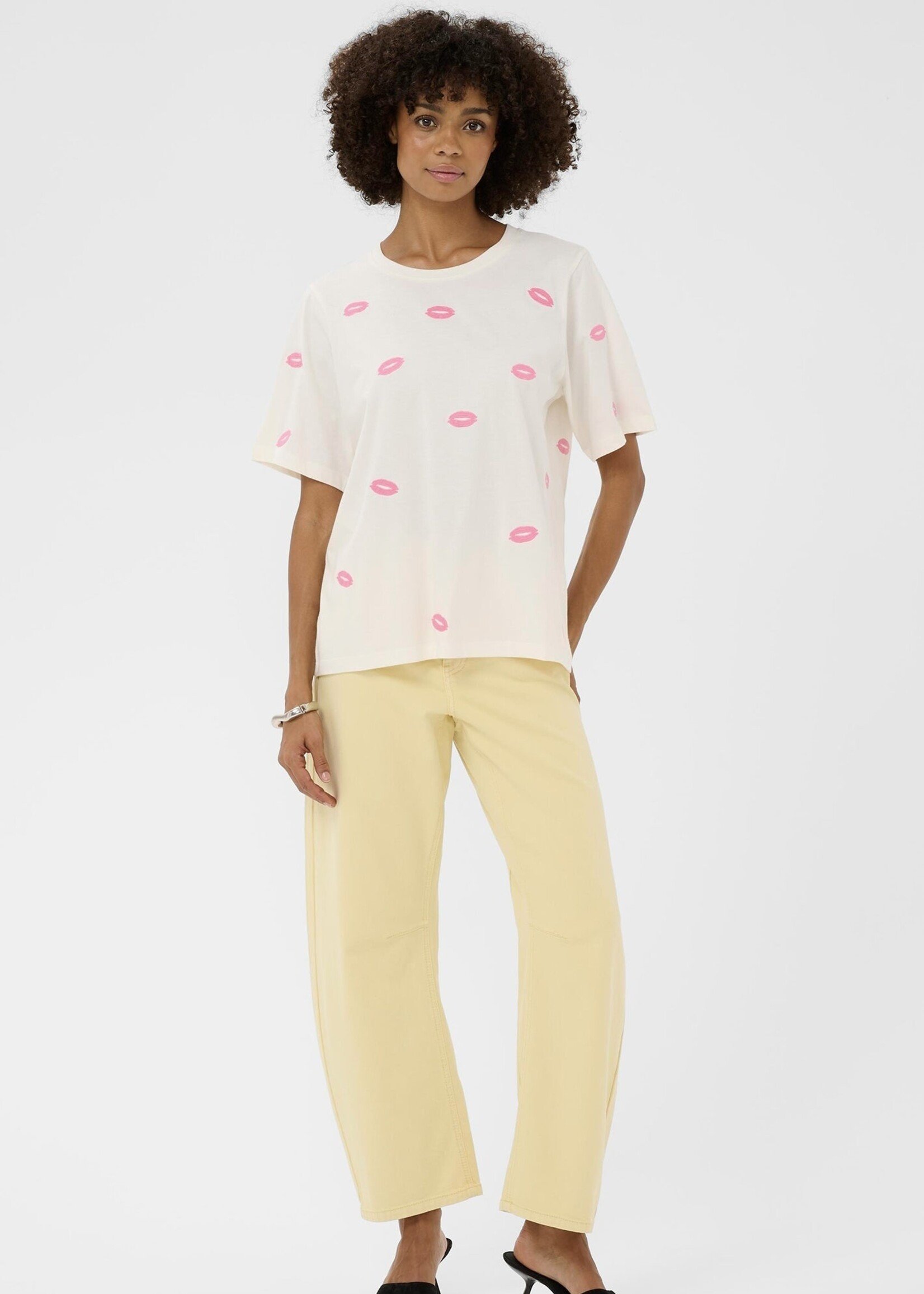 Culture Culture - CUkissy T-shirt