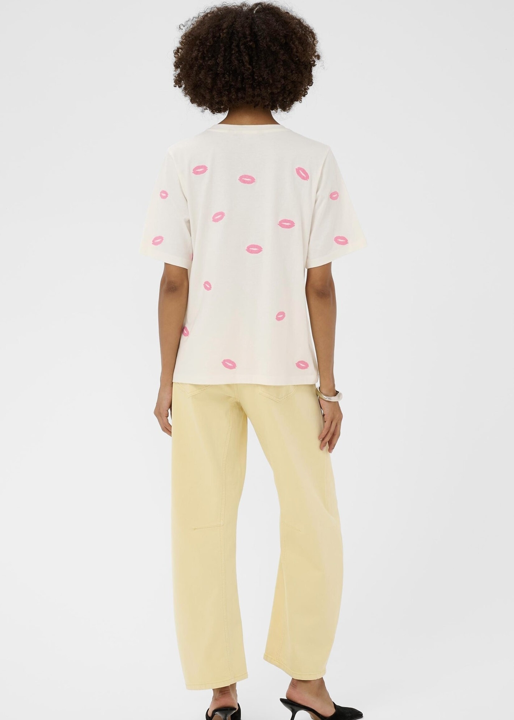 Culture Culture - CUkissy T-shirt