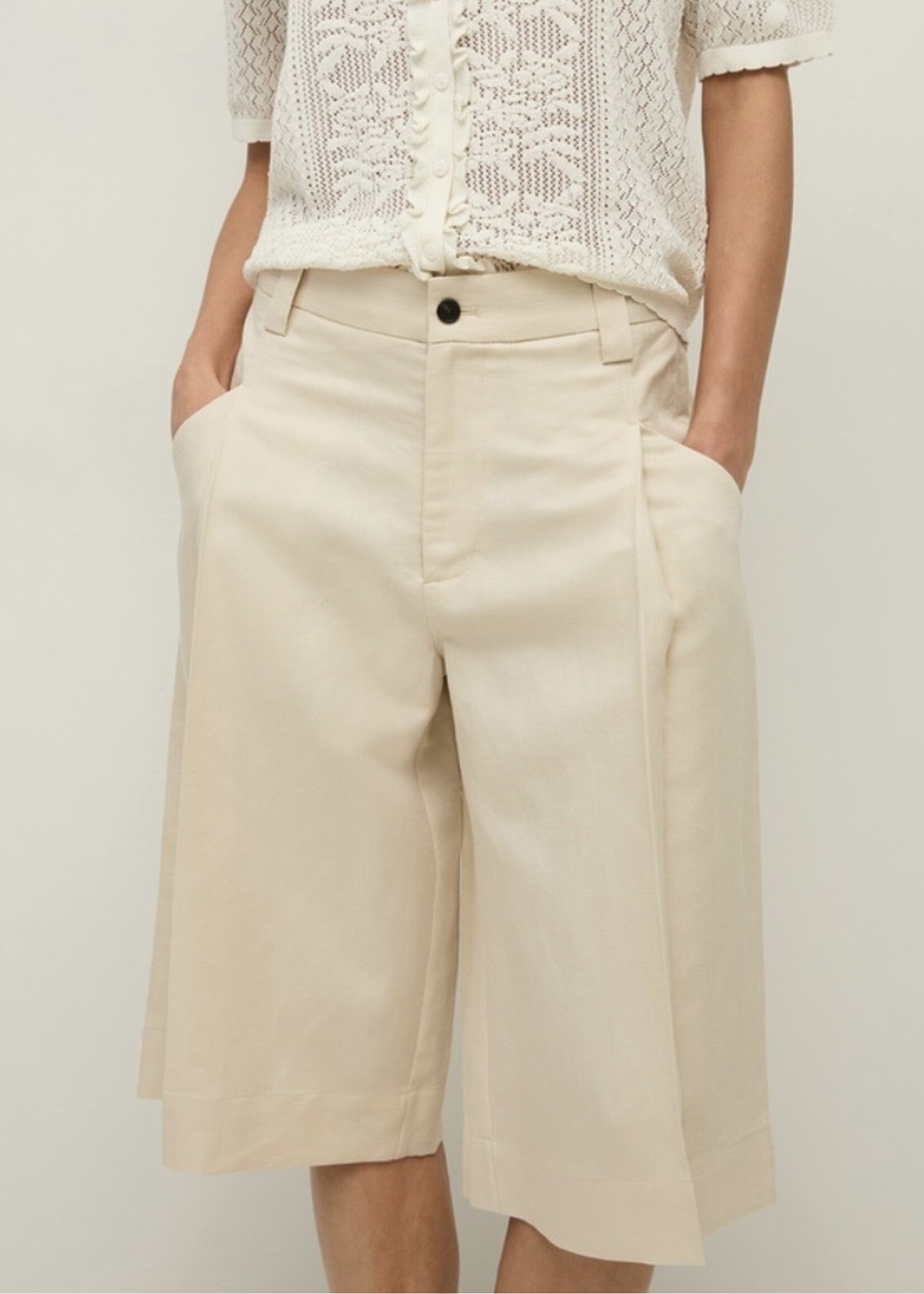 Yerse Yerse - Linen Blend Bermuda Shorts