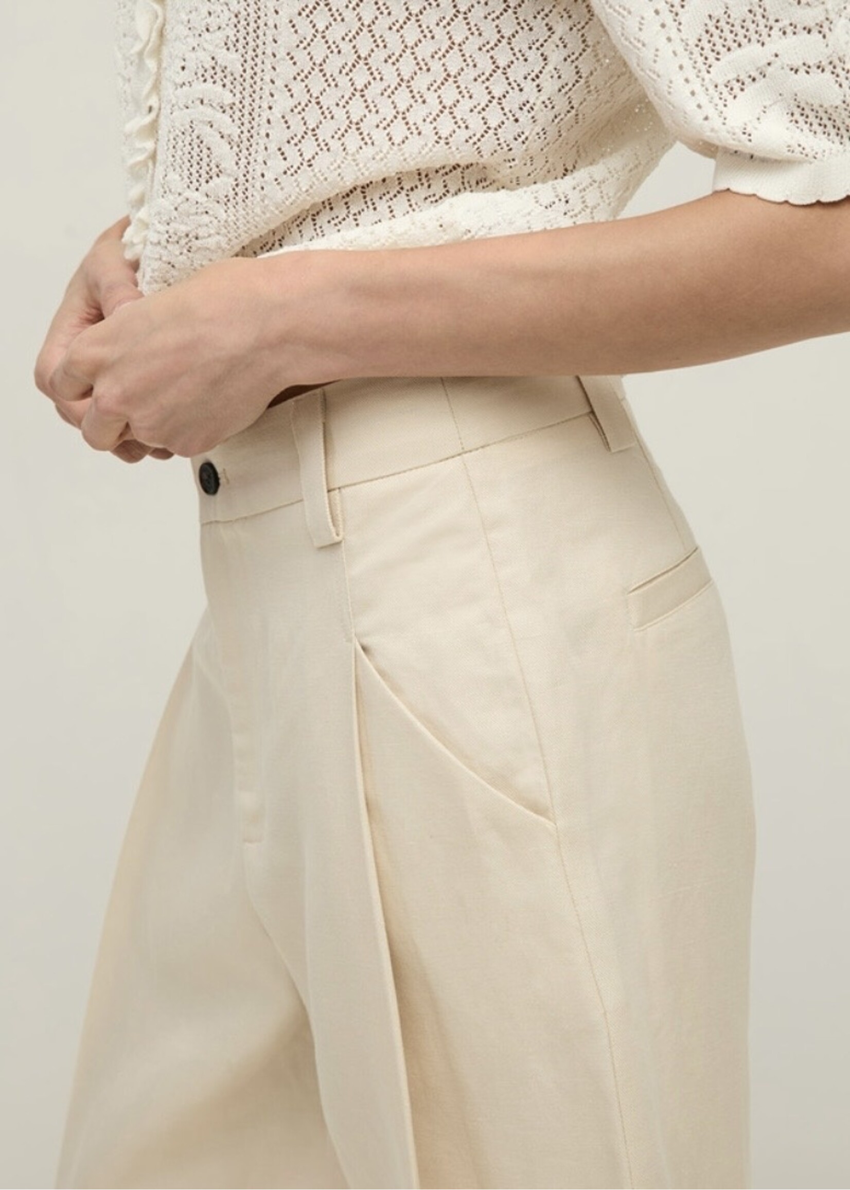 Yerse Yerse - Linen Blend Bermuda Shorts