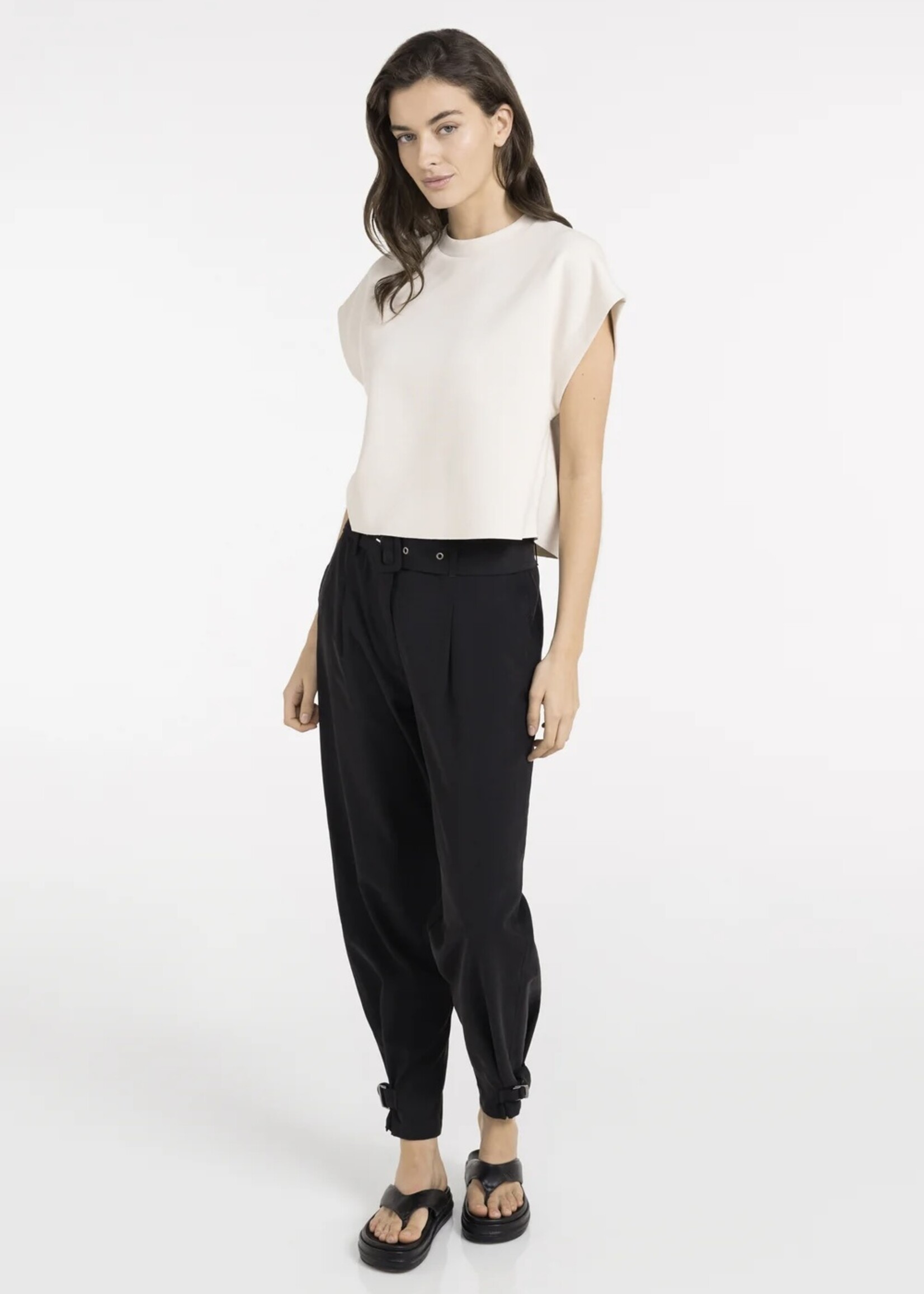 YAYA Yaya - Sleeveless Boxy Sweatshirt