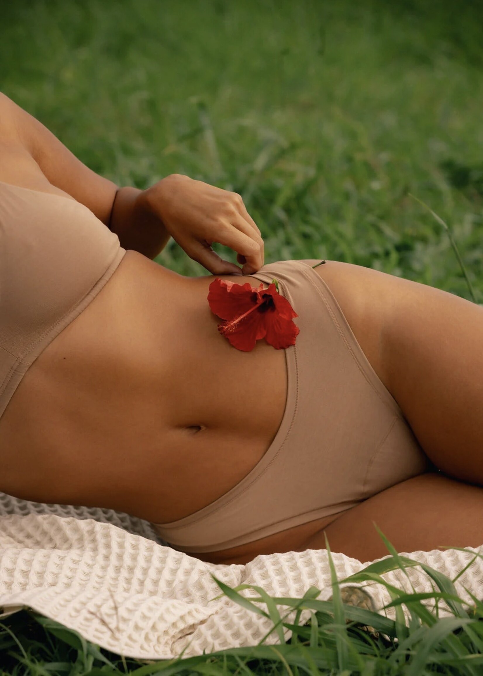 Huha Huha - Dipped Thong
