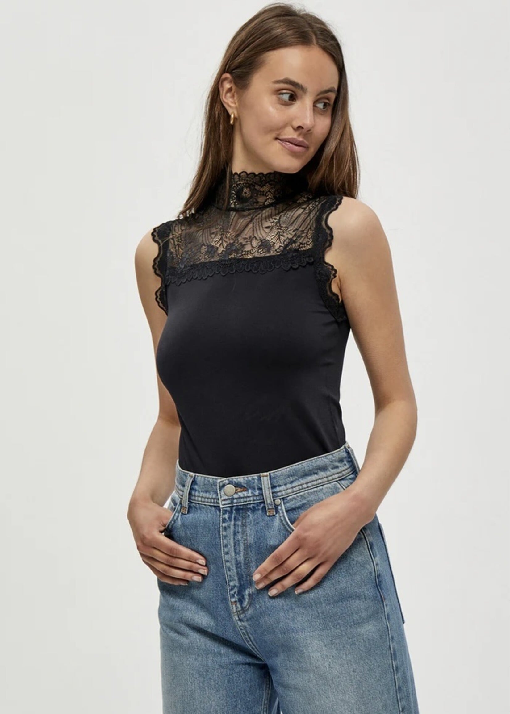 Minus Minus - Vanessa High Neck