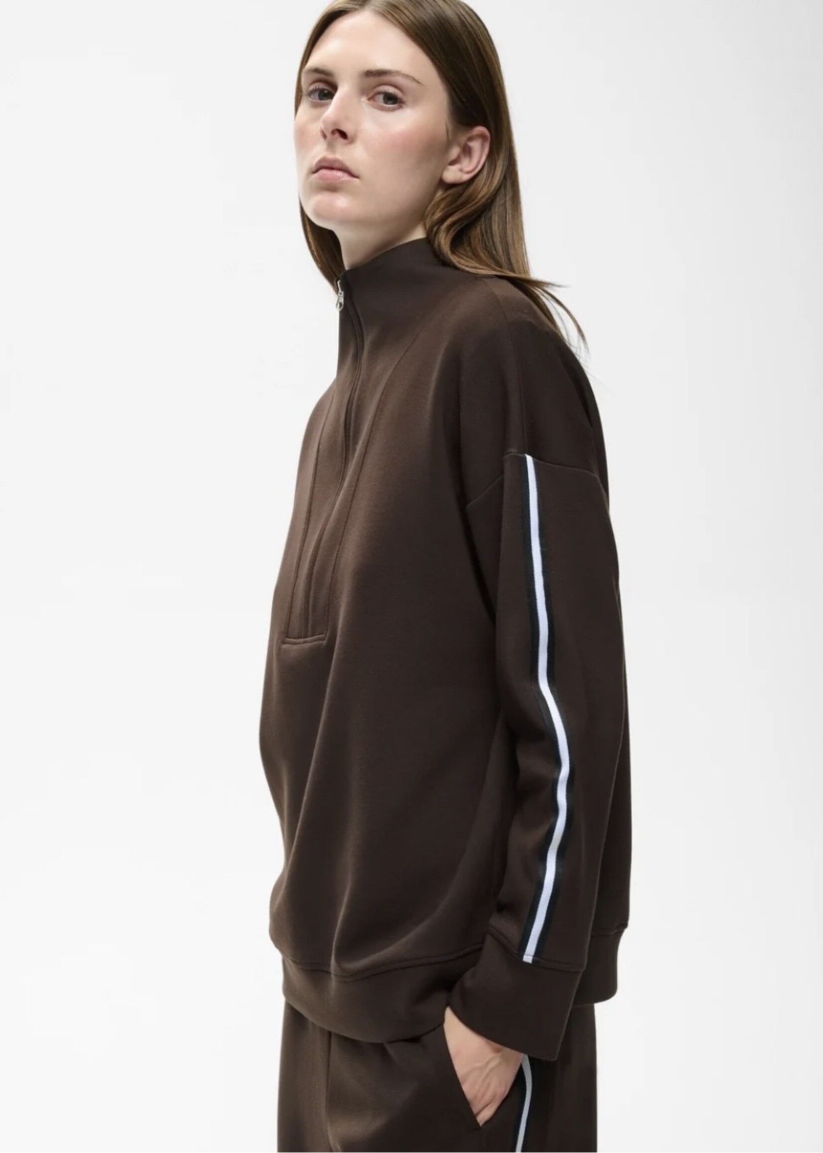 In Wear In Wear - Aggie Vincent Sweatshirt