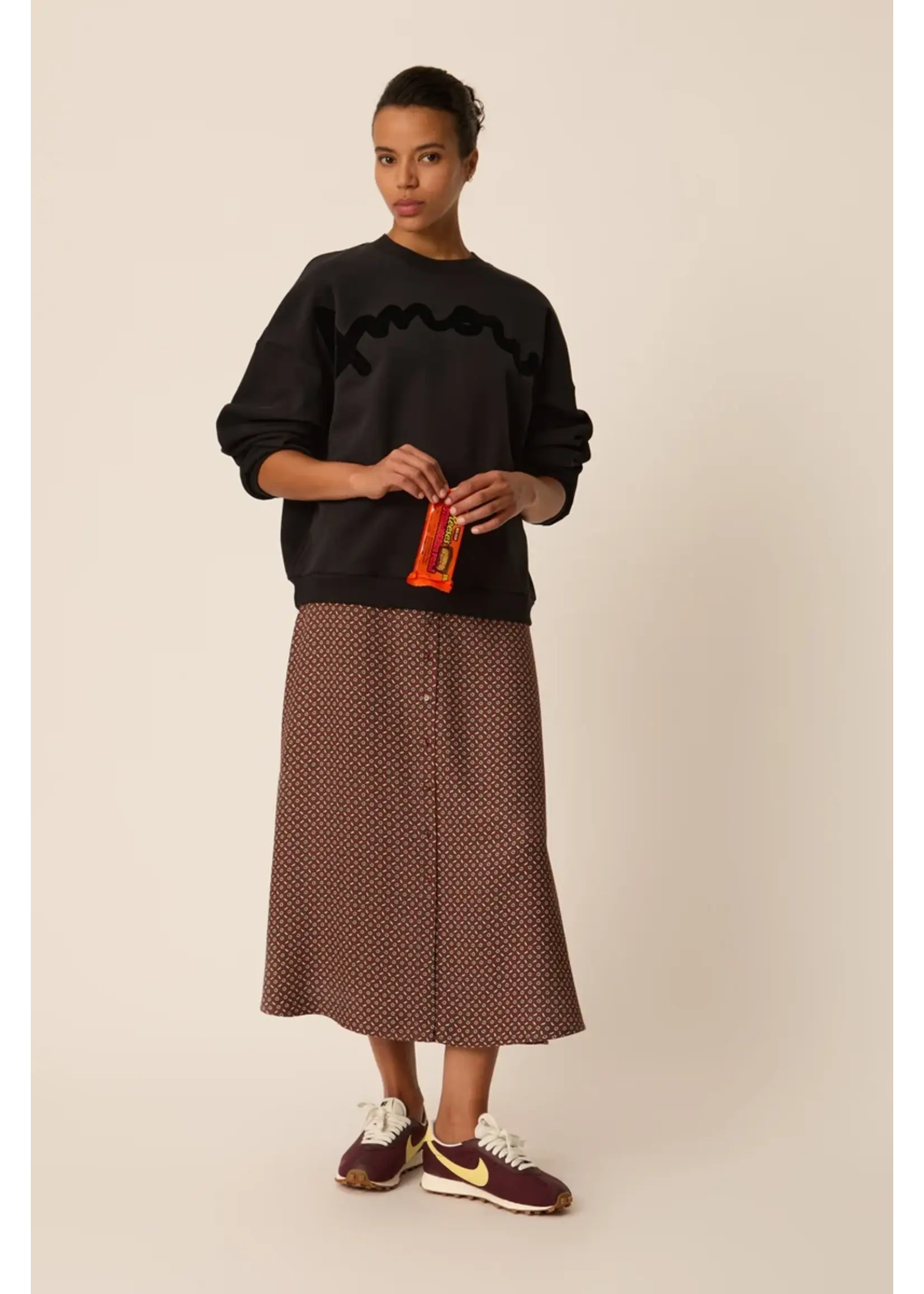 Des Petits Hauts Des Petits Hauts - June