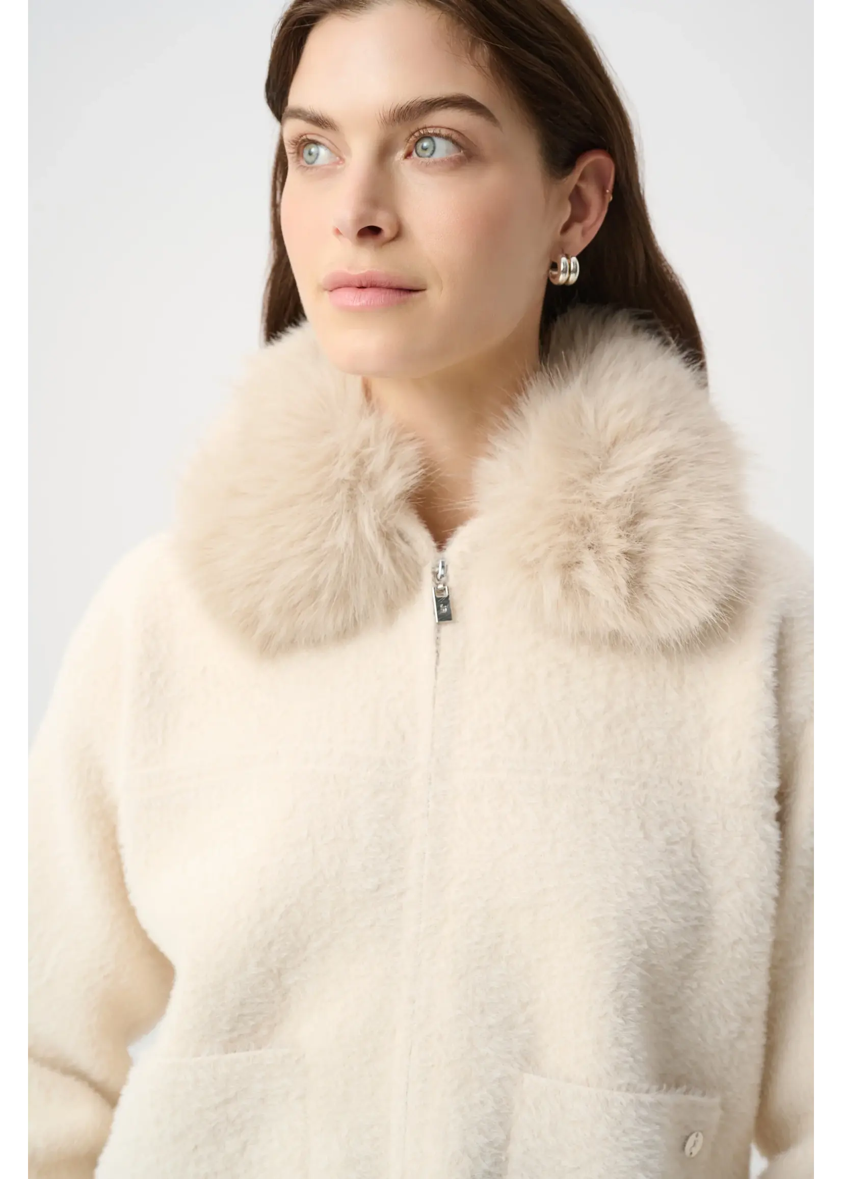 Joseph Ribkoff Joseph Ribkoff - Detachable Faux Fur Collar Jacket Style 264920