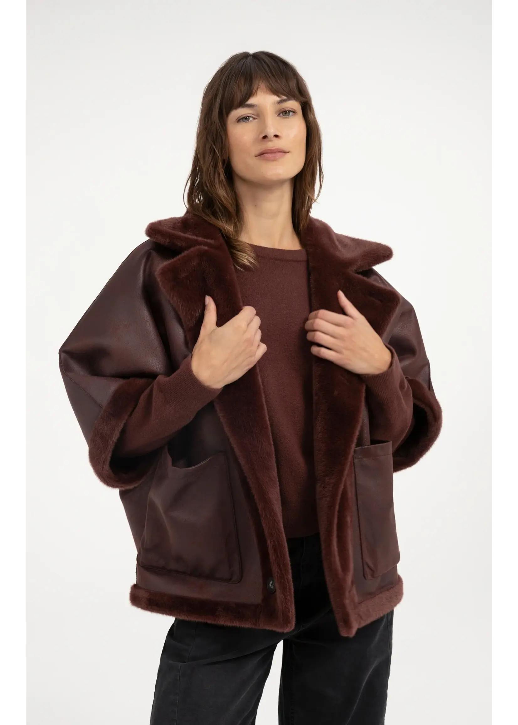 YAYA Yaya - Oversized reversible faux fur sleeveless jacket