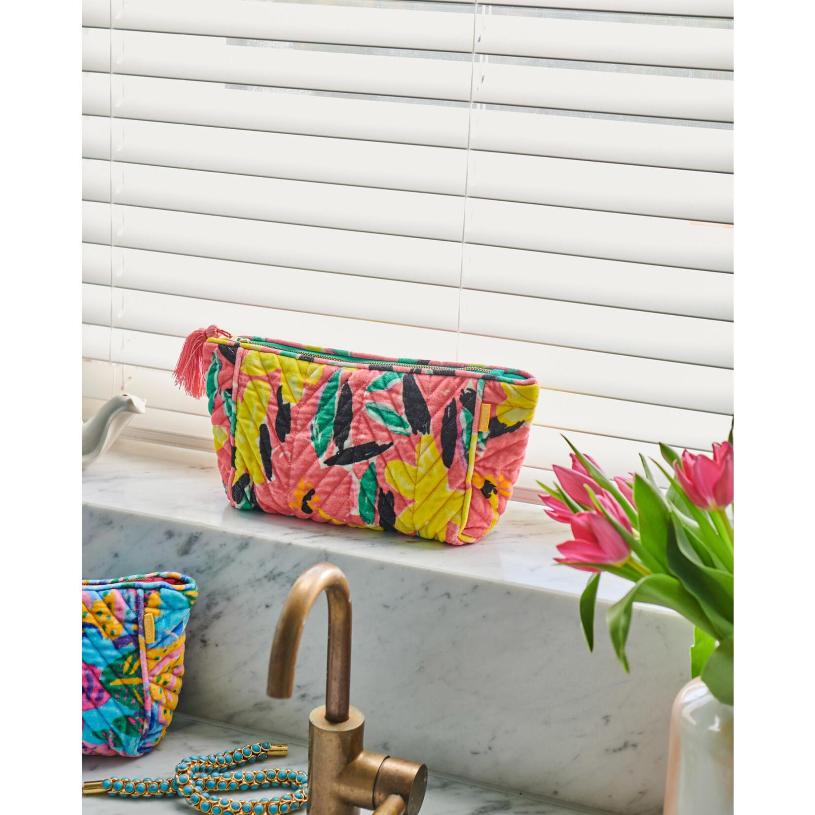 Accessories 'Pinky Dreaming' Velvet Toiletry Bag - Kip&Co x Ken Done