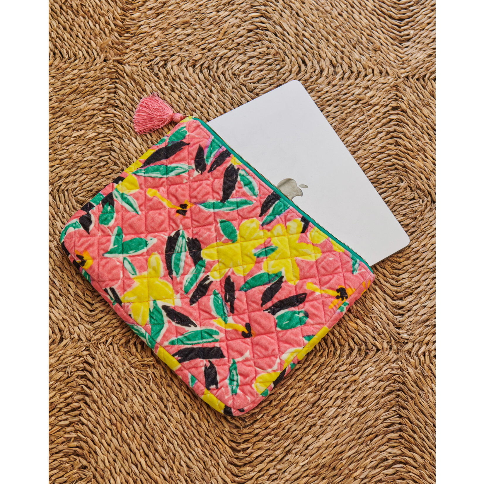 Accessories 'Pinky Dreaming' Velvet Laptop Case - Kip&Co x Ken Done
