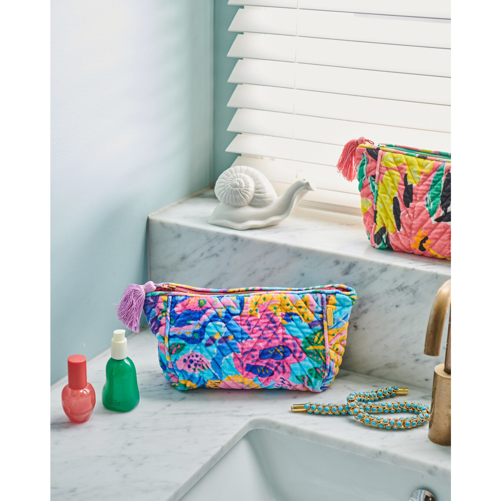 Accessories 'Reef Garden' Velvet Toiletry Bag - Kip&Co x Ken Done