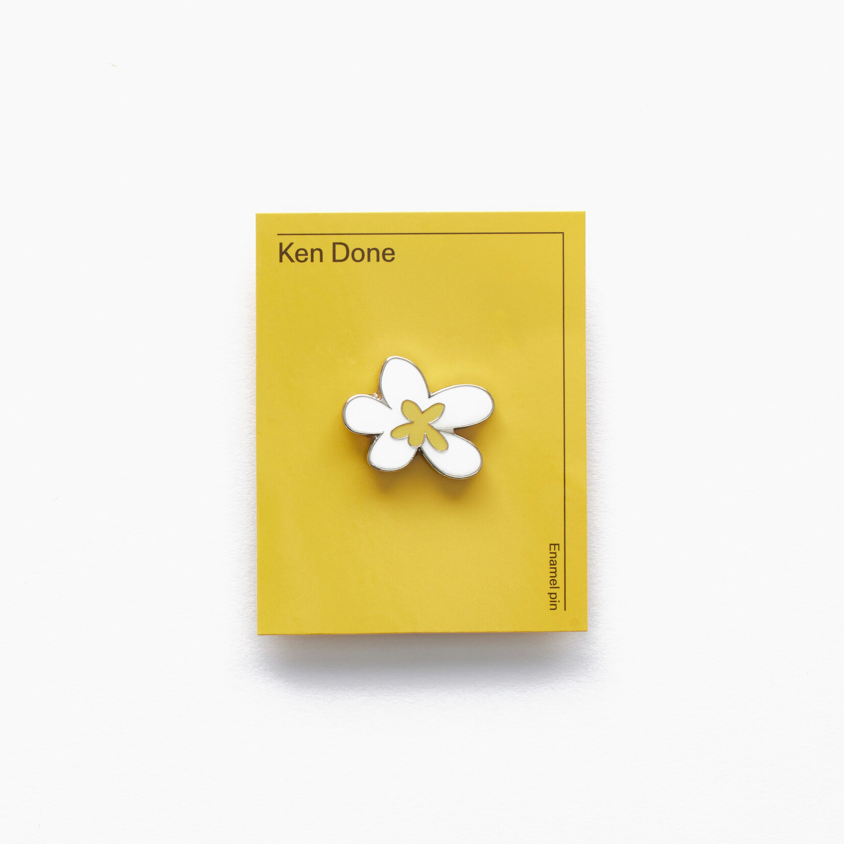Accessories 'Sunday' Frangipani Pin - AGNSW x Ken Done