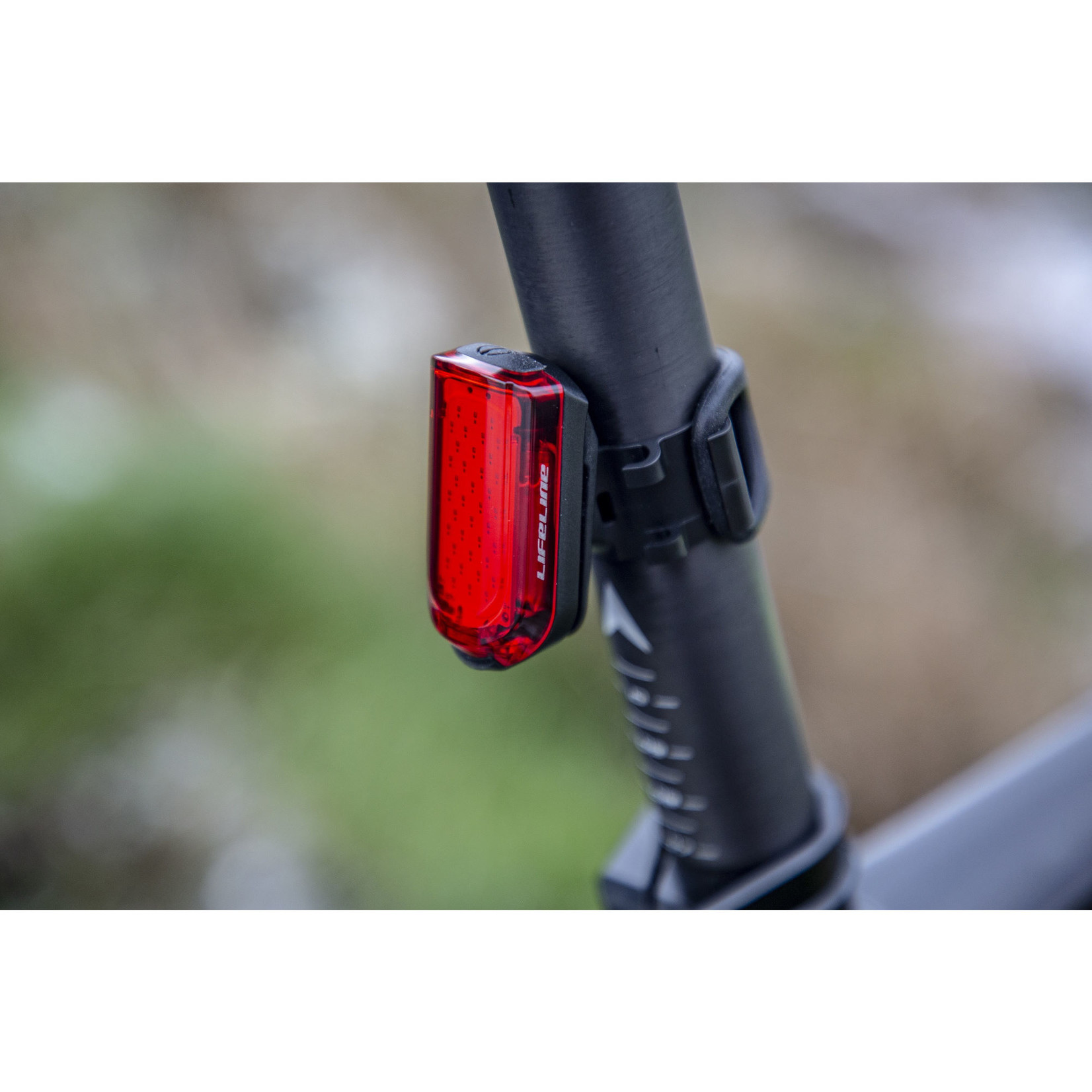 lifeline daylight visible rear bike light