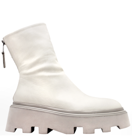 ElenaIachi ElenaIachi  Ivory Back Zipper Tread Sole 3167